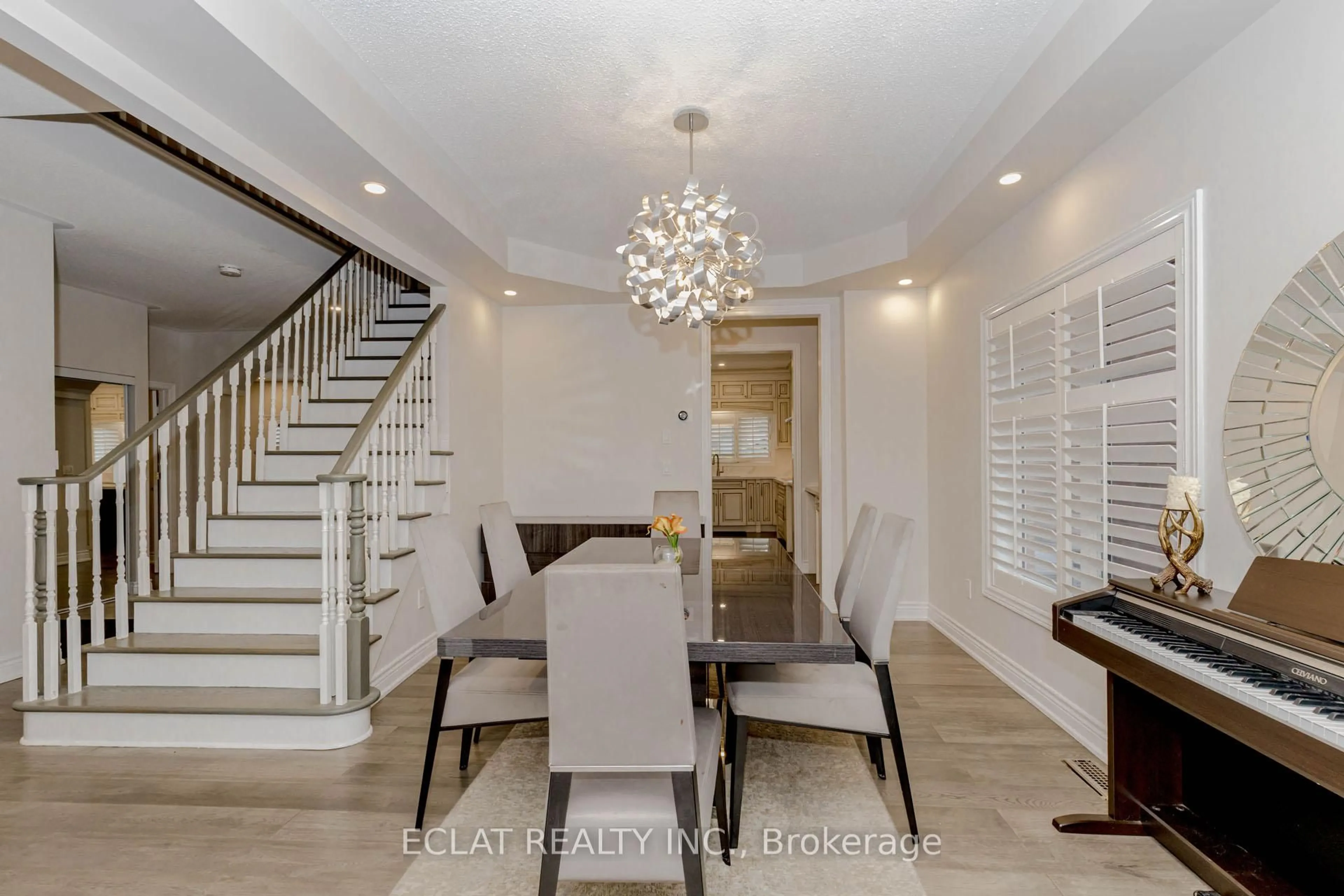 Dining room, unknown for 3513 Stonecutter Cres, Mississauga Ontario L5M 7N7