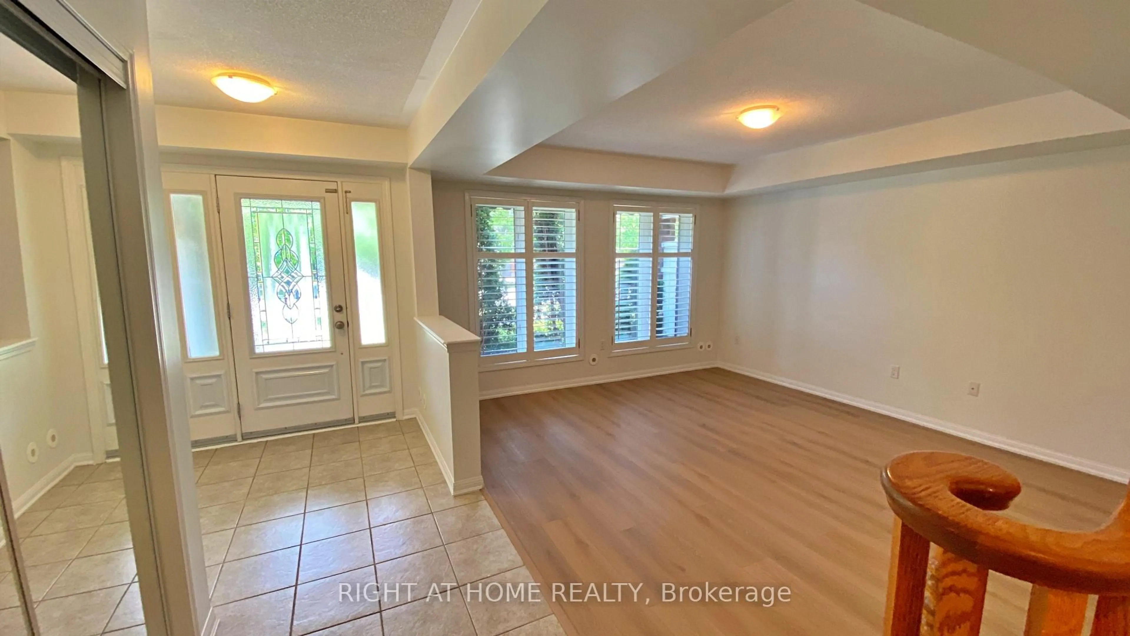 Unknown for 664 Holly Ave, Milton Ontario L9T 0G2