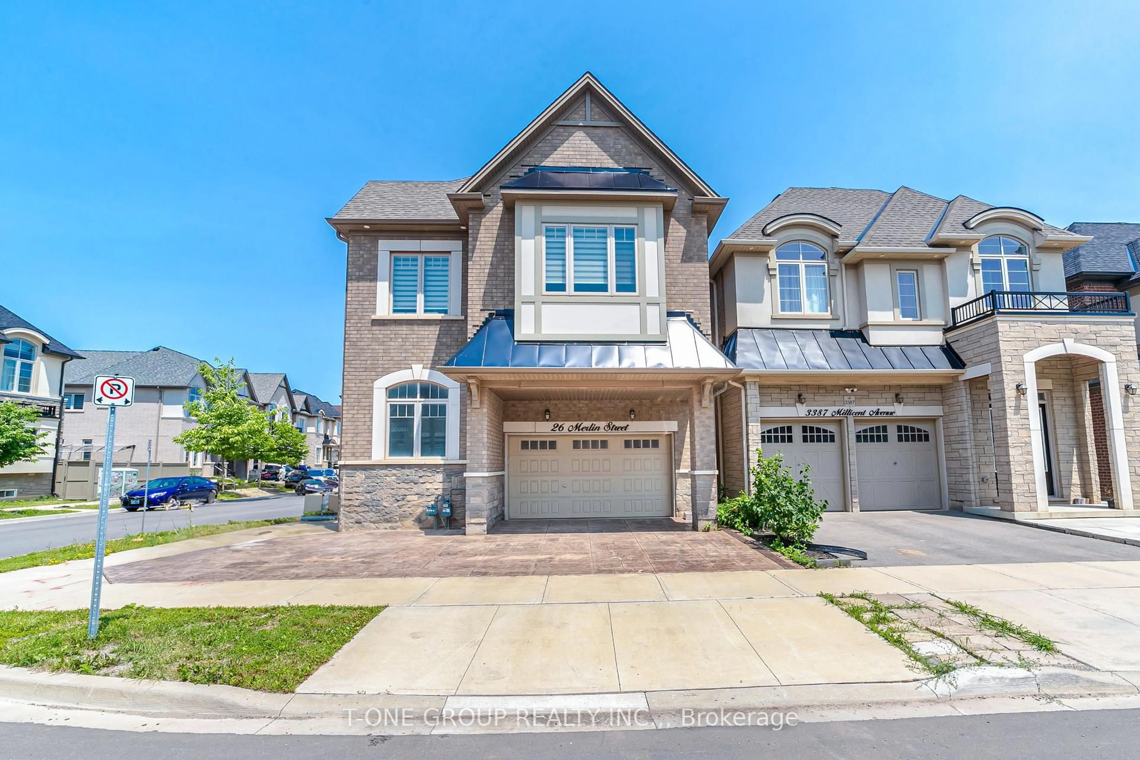 Home with brick exterior material, street for 26 Merlin St, Oakville Ontario L6H 0Z3