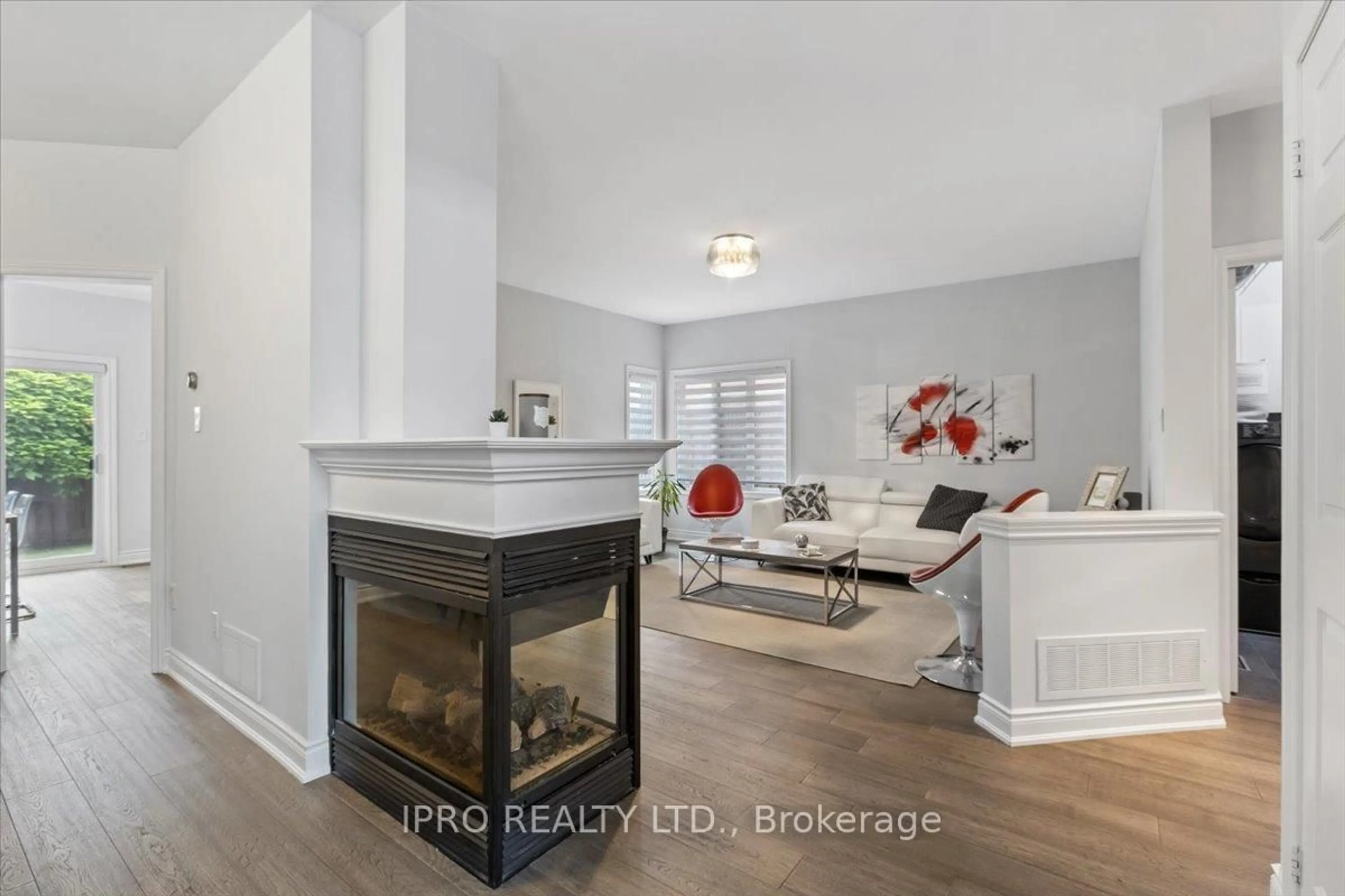 Living room with furniture, unknown for 5 Chaplin Cres, Halton Hills Ontario L7G 5Y4