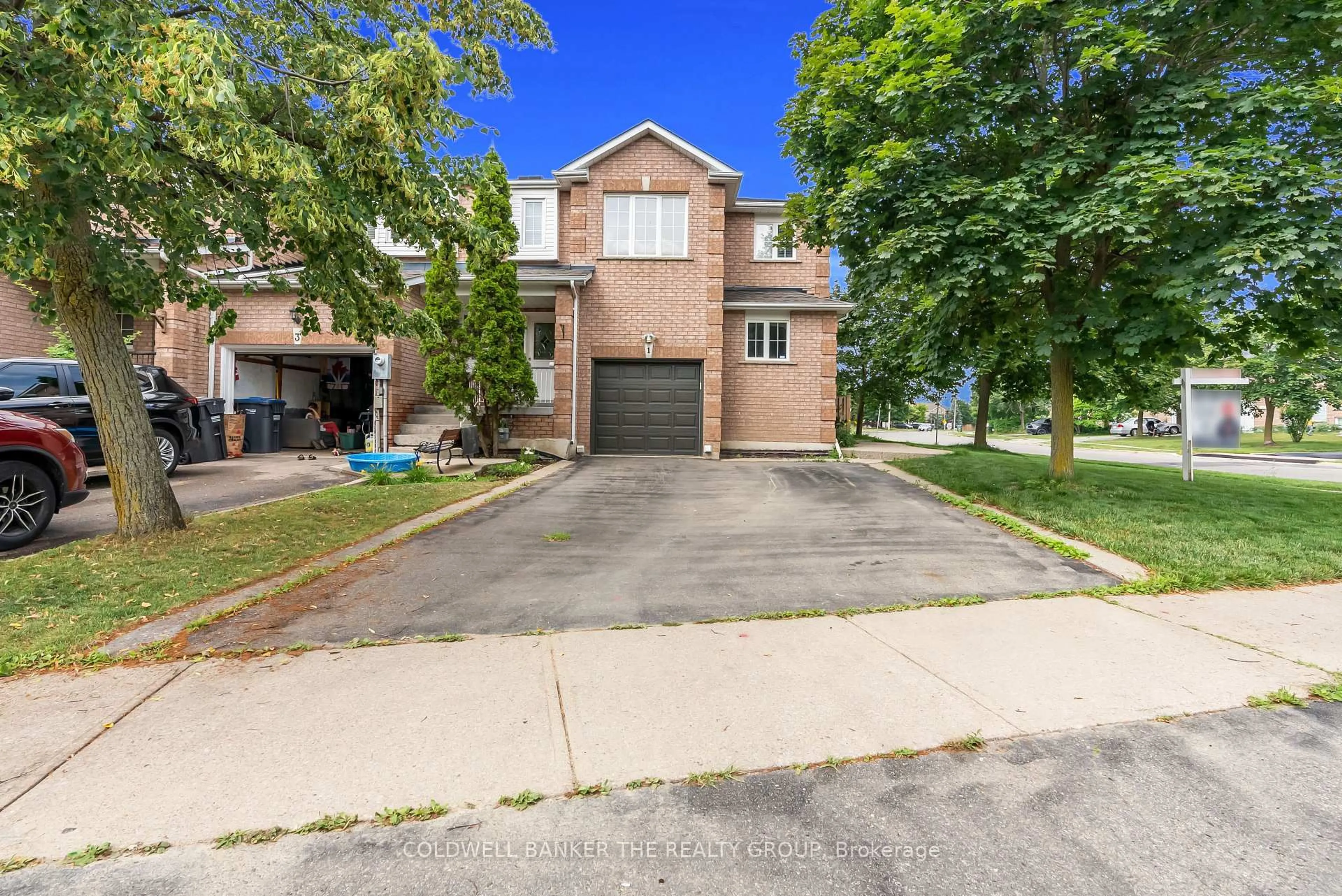 A pic from outside/outdoor area/front of a property/back of a property/a pic from drone, street for 1 Torada Crt, Brampton Ontario L7A 1H5
