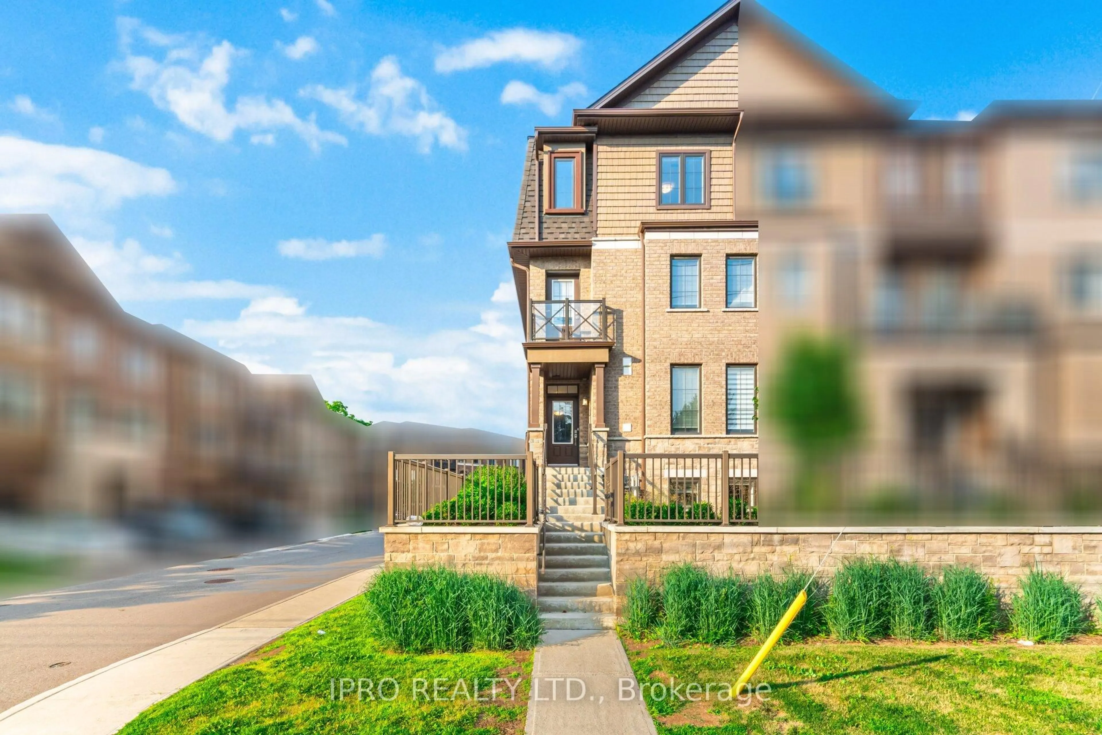 Home with brick exterior material, street for 445 Ontario St #91, Milton Ontario L9T 9K4