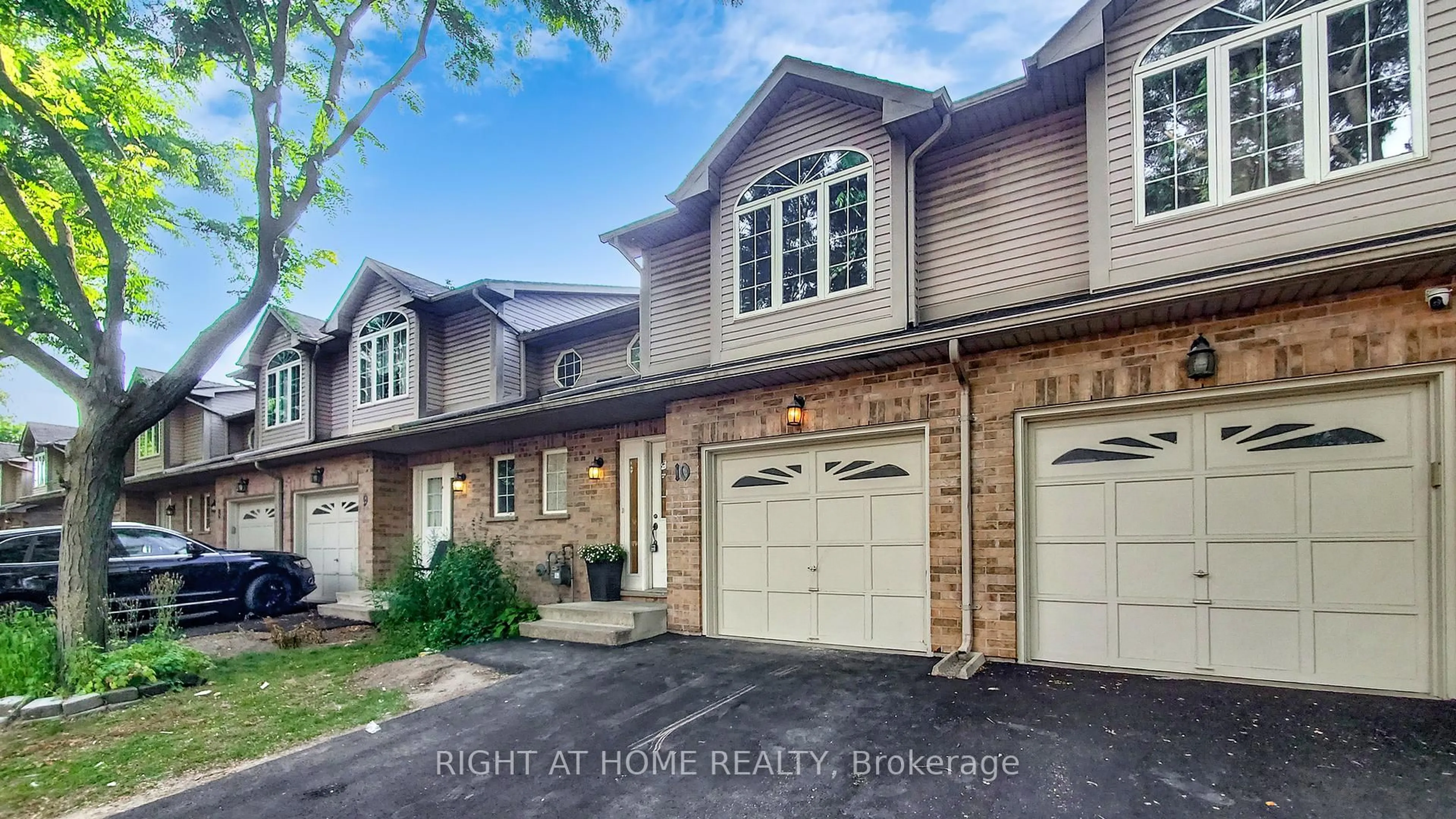 Home with brick exterior material, street for 1335 guelph line Rd #10, Burlington Ontario L7P 2T2