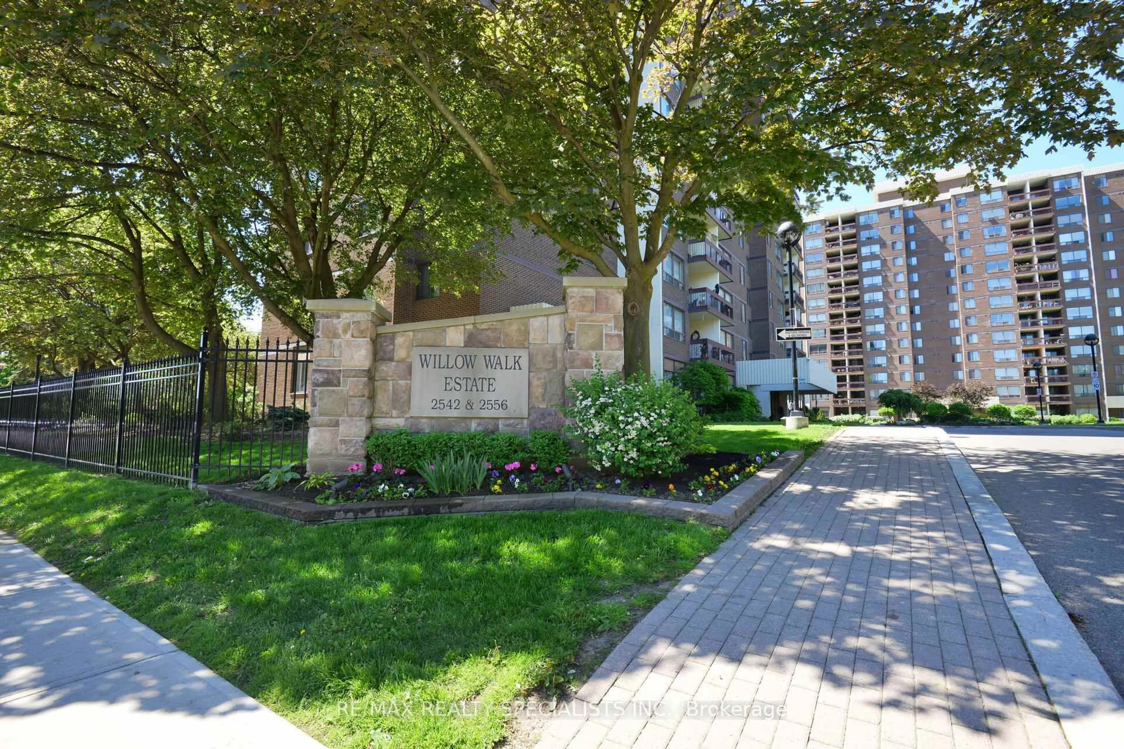 Unknown for 2542 Argyle Rd #1205, Mississauga Ontario L5B 2H5