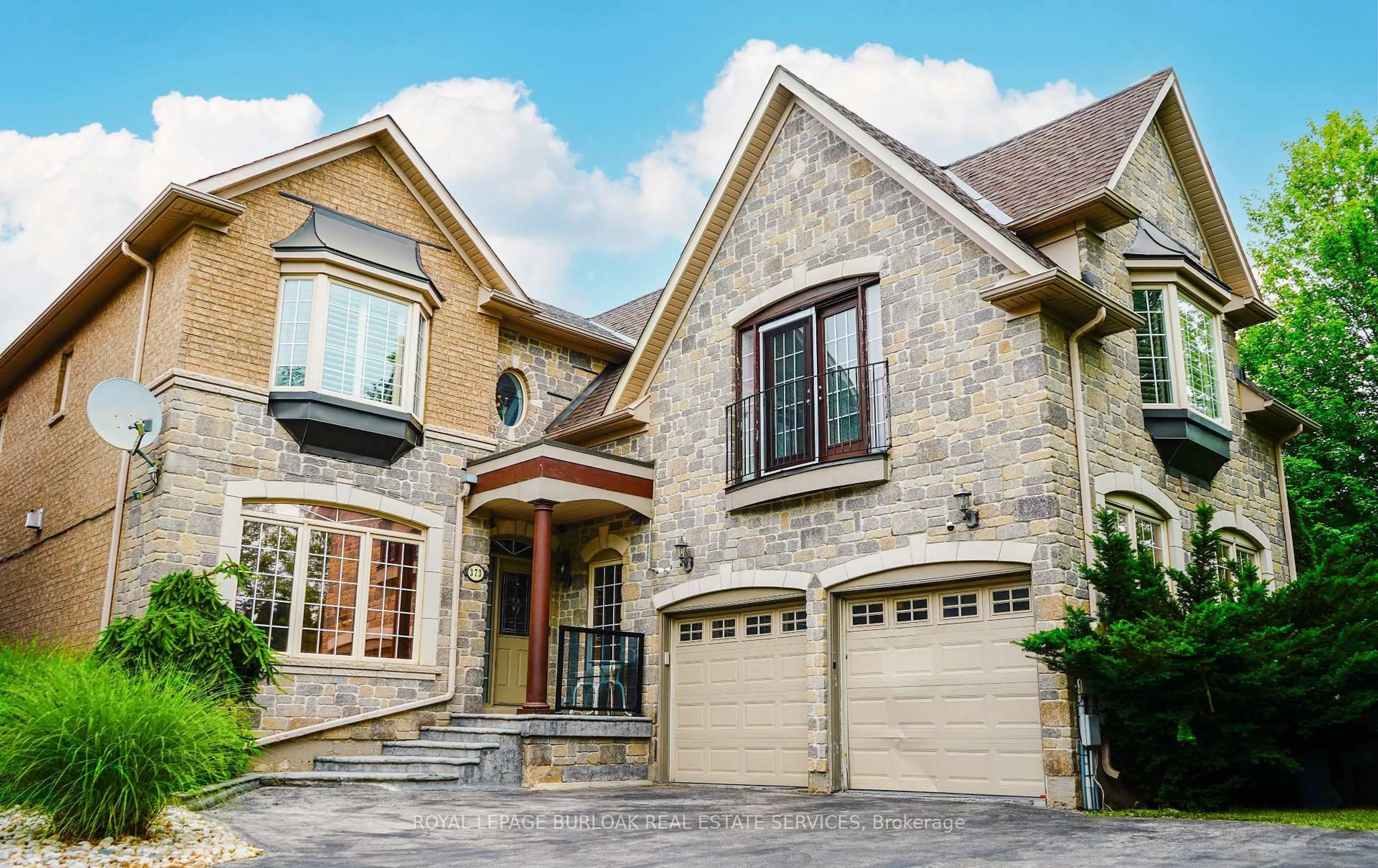Home with brick exterior material, street for 373 Burloak Dr, Oakville Ontario L6L 6W8