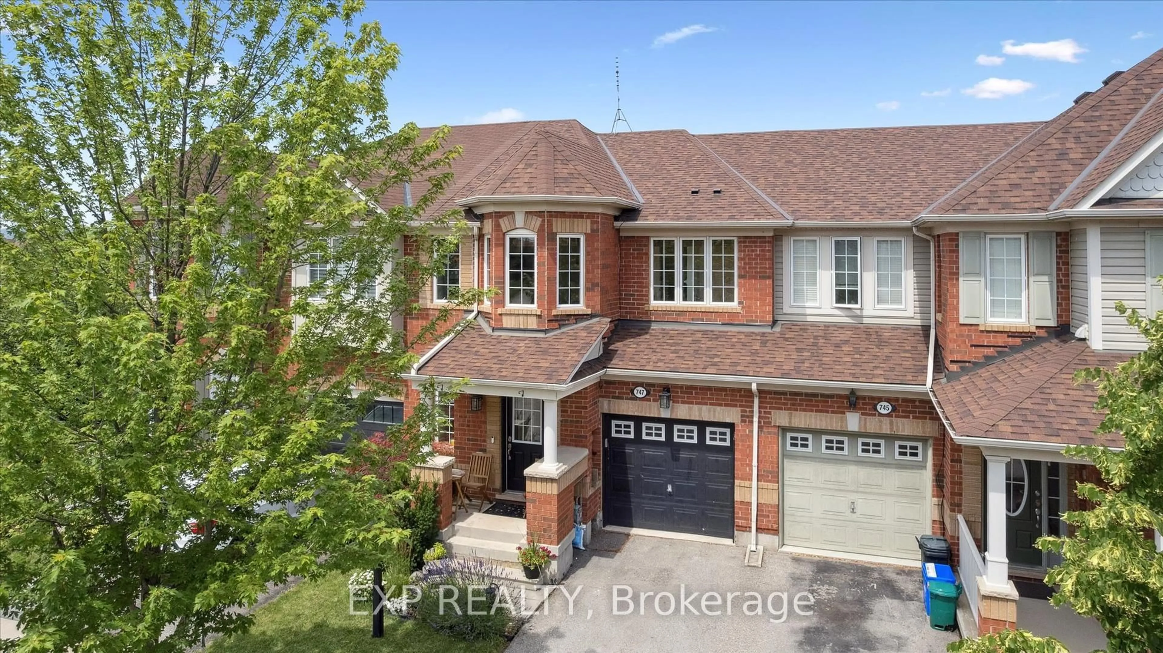 Home with brick exterior material, street for 747 Shortreed Cres, Milton Ontario L9T 0E8