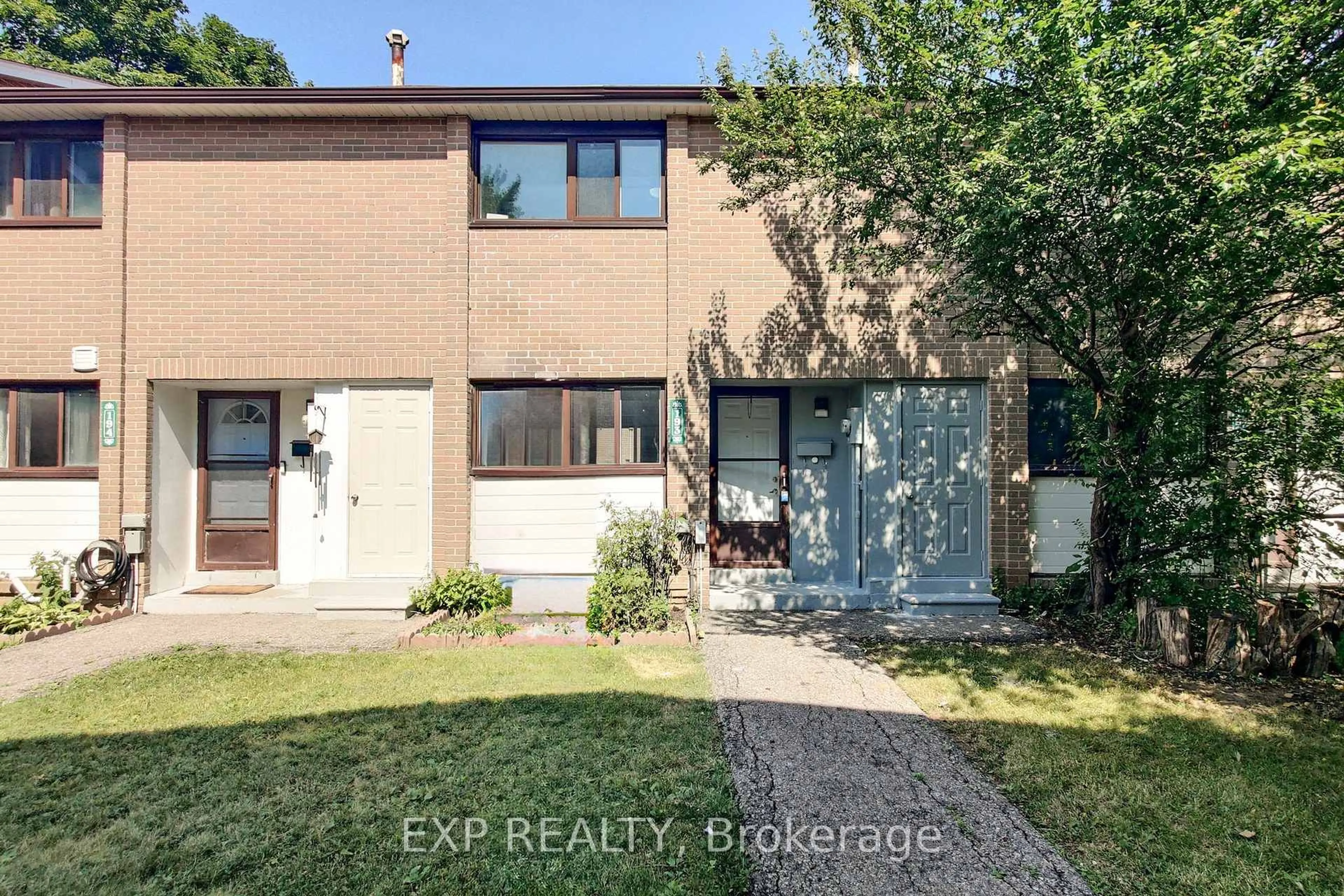 Home with brick exterior material, street for 193 Fleetwood Cres #219, Brampton Ontario L6T 2E6