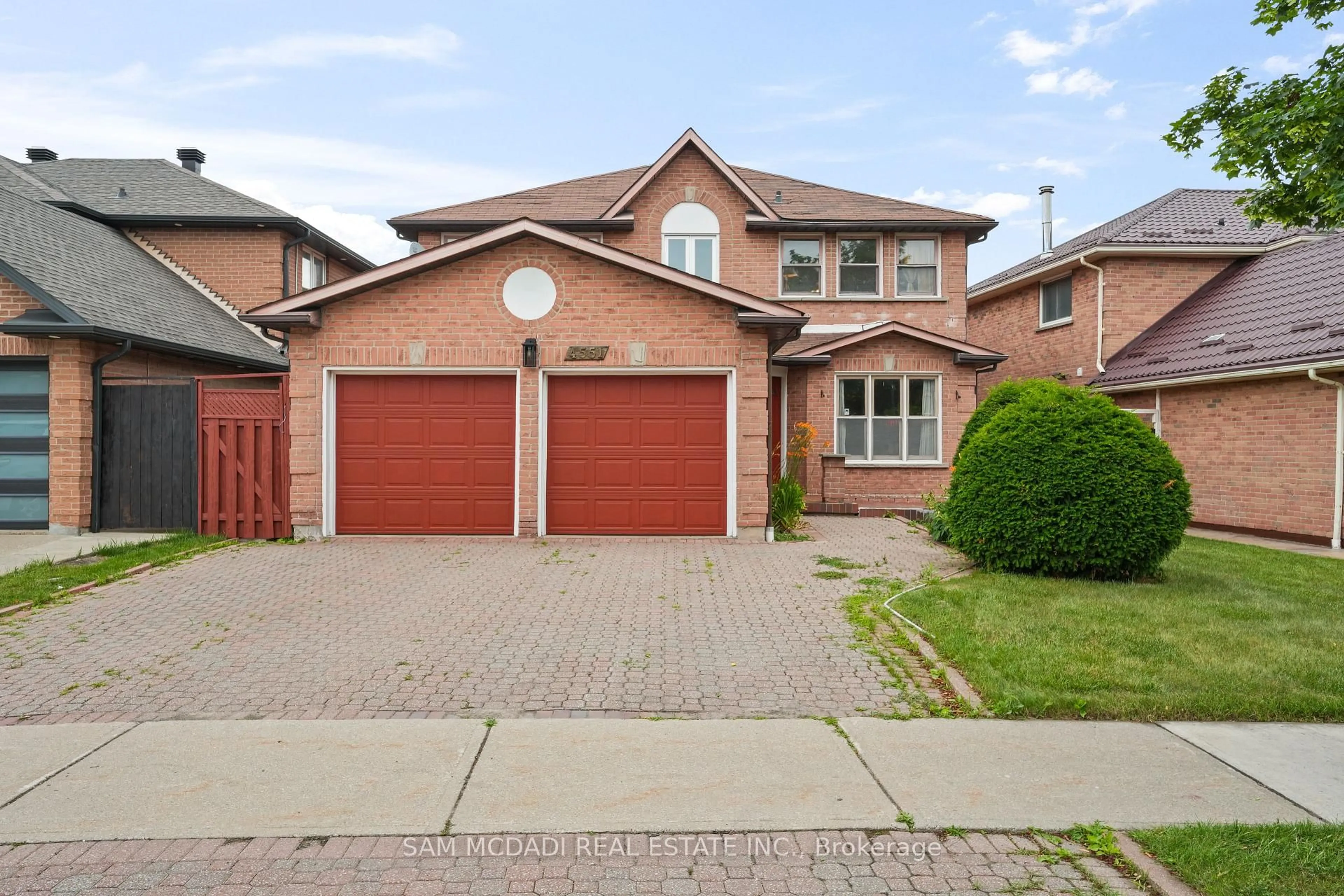 Home with brick exterior material, street for 4551 Guildwood Way, Mississauga Ontario L5R 1Z5