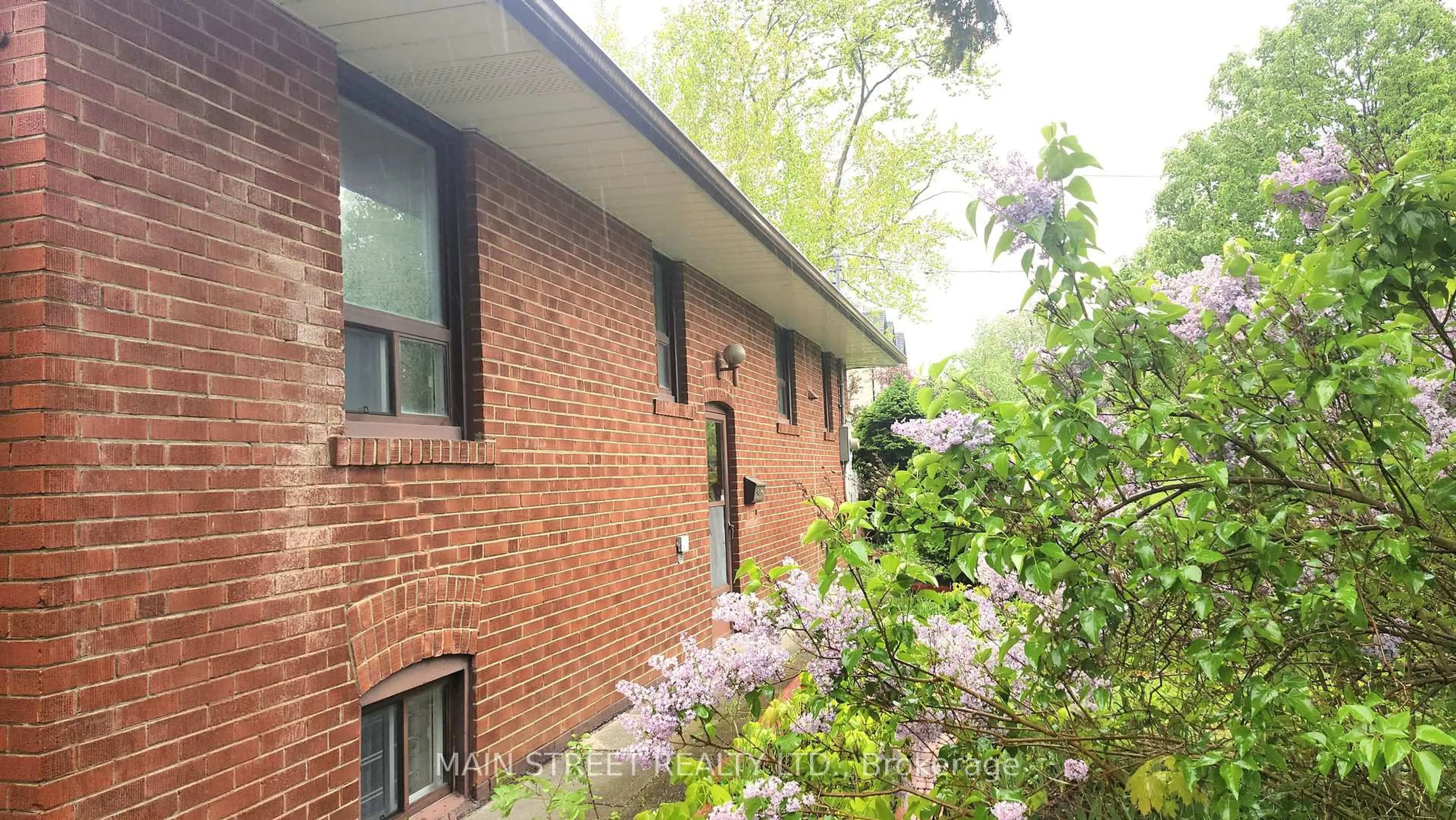 Home with brick exterior material, building for 37 Fairlin Dr, Toronto Ontario M9B 4J4