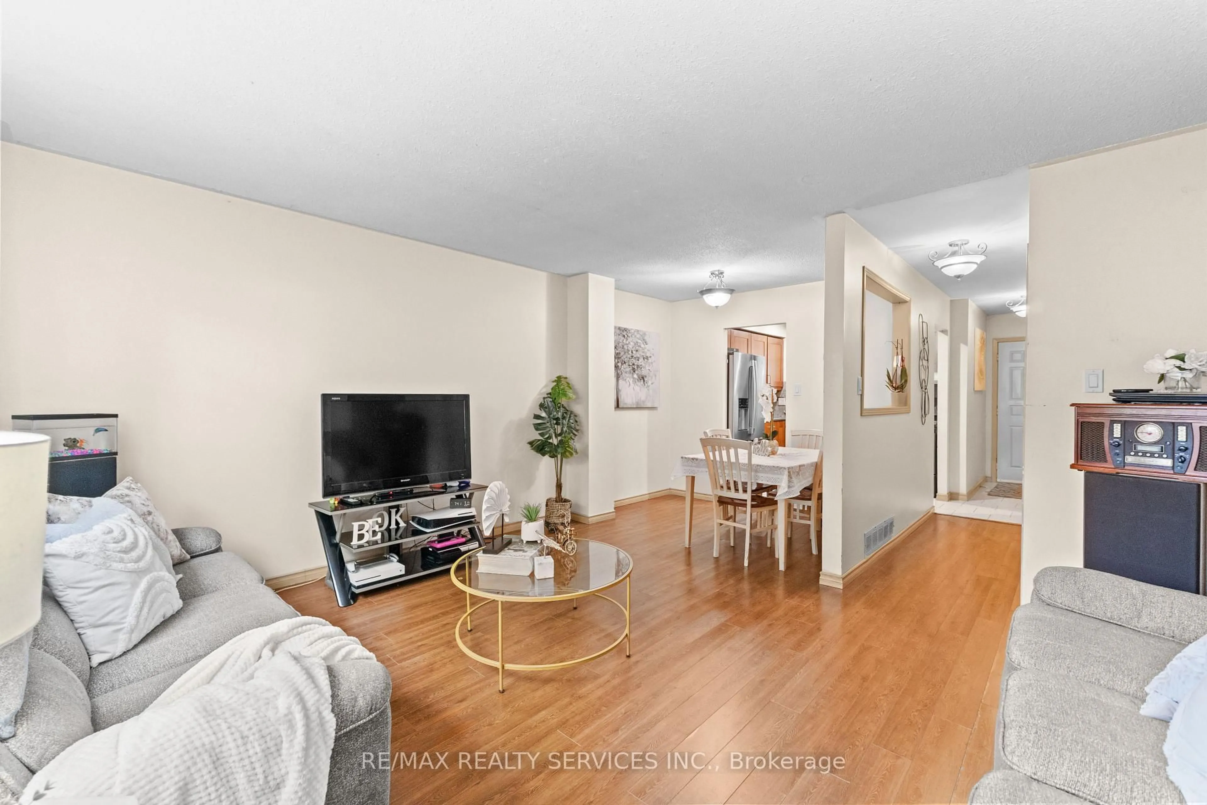 Living room with furniture, unknown for 475 Bramalea Rd #21, Brampton Ontario L6T 2X2