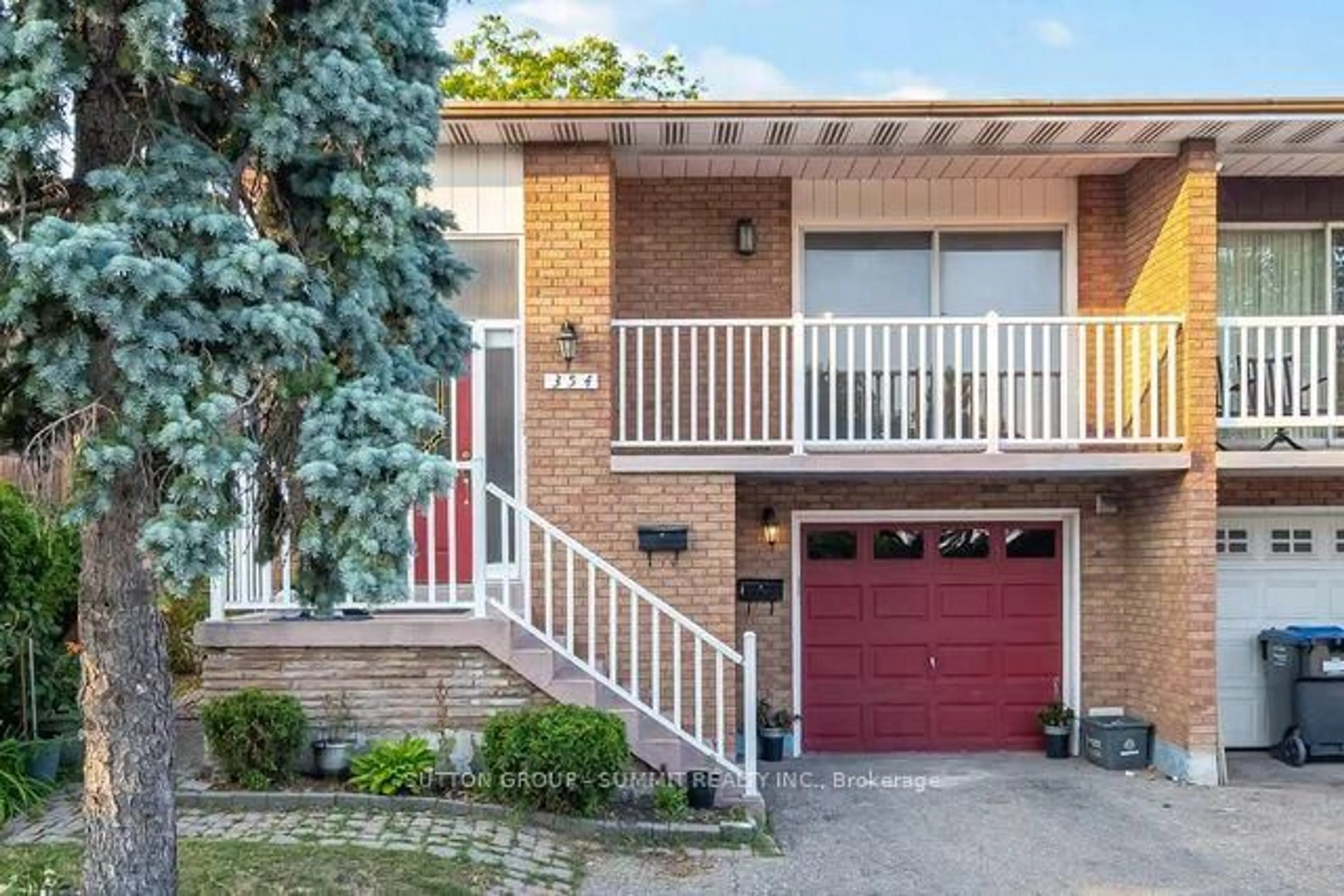 Home with brick exterior material, street for 354 Centre St, Brampton Ontario L6V 3B5