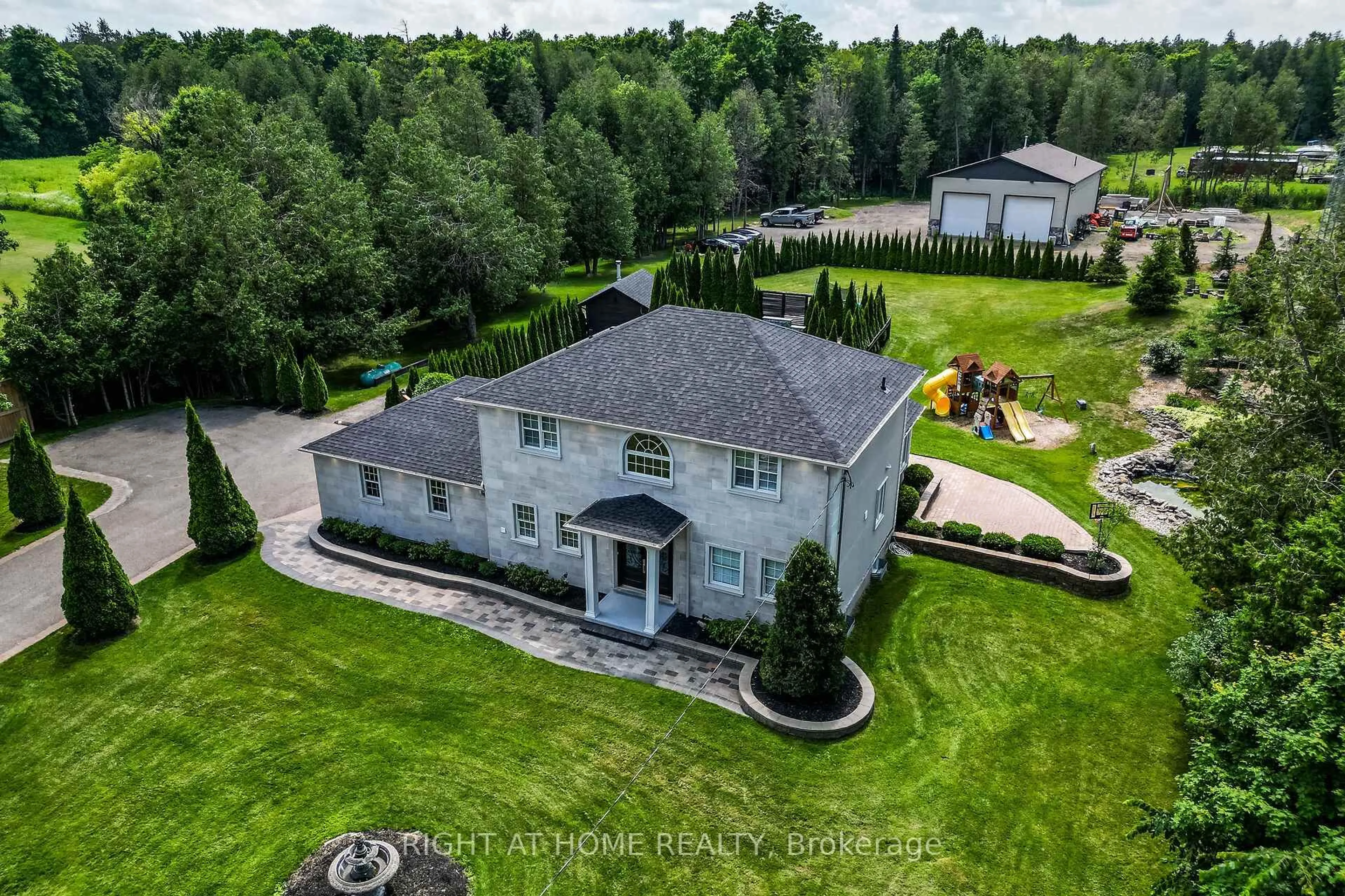A pic from outside/outdoor area/front of a property/back of a property/a pic from drone, unknown for 13640 Guelph Line, Milton Ontario L0P 1B0