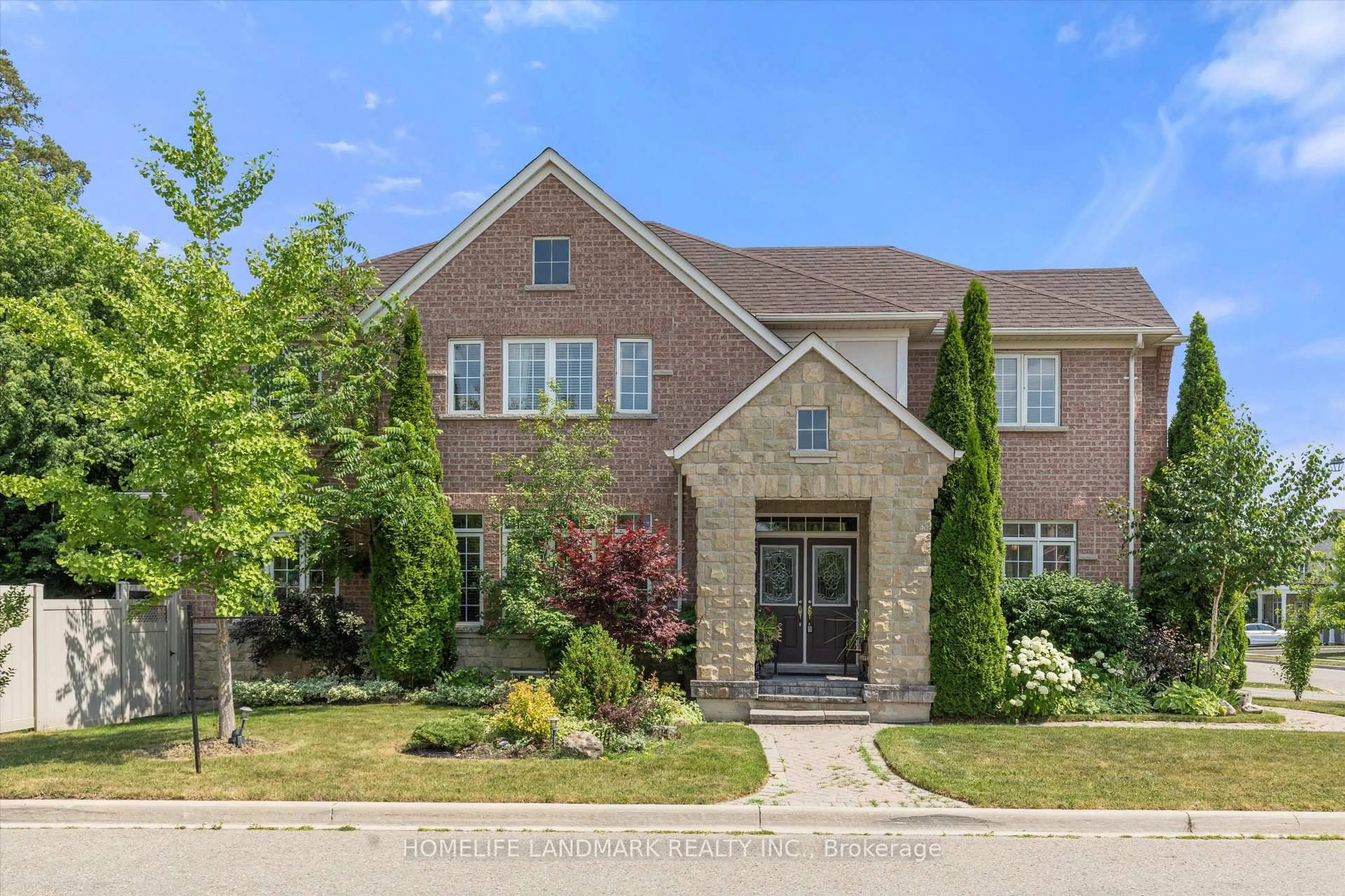 Home with brick exterior material, street for 3 Xavier Crt, Brampton Ontario L6Y 5S1