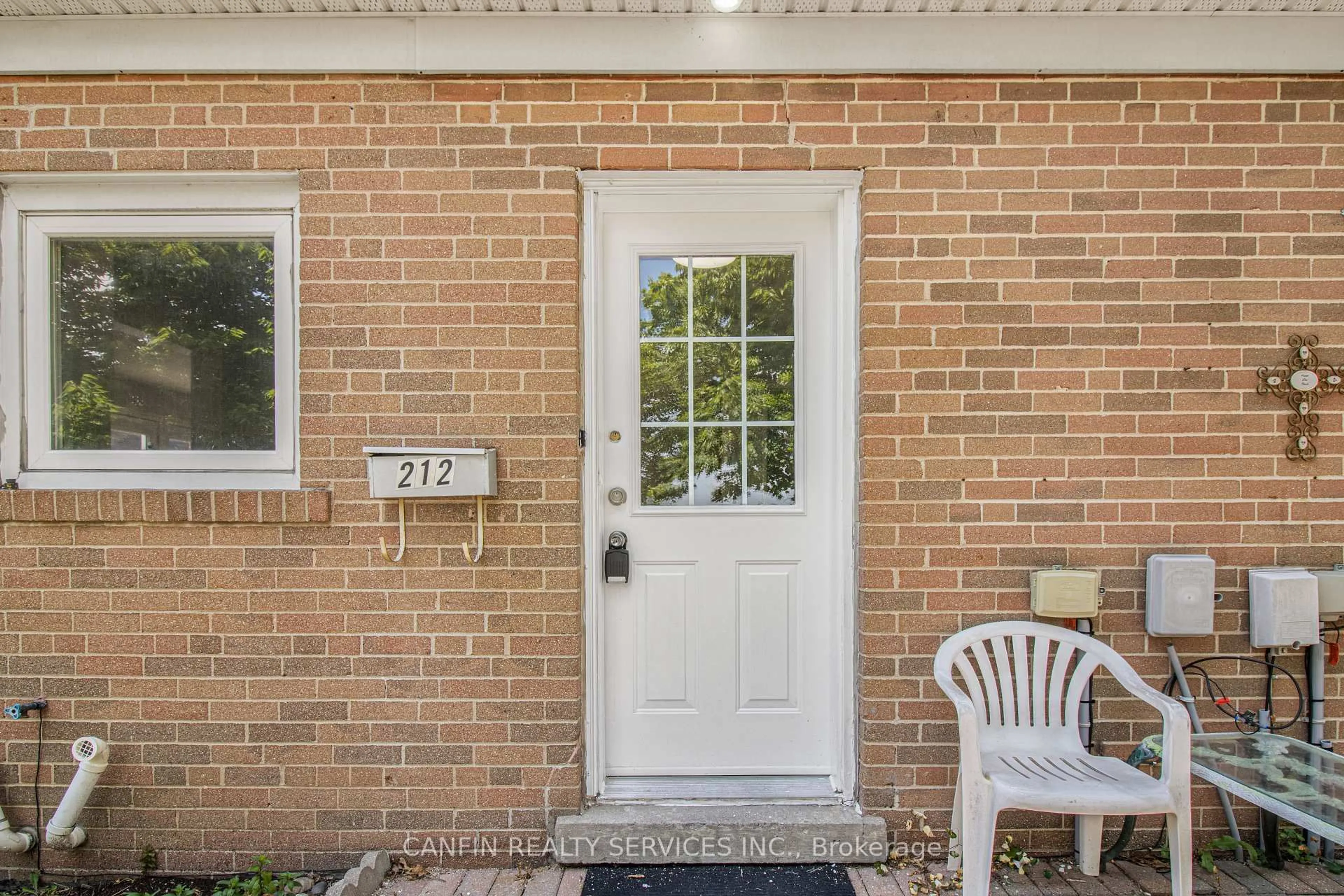 Unknown for 212 Town House Cres #212, Brampton Ontario L6W 3C6