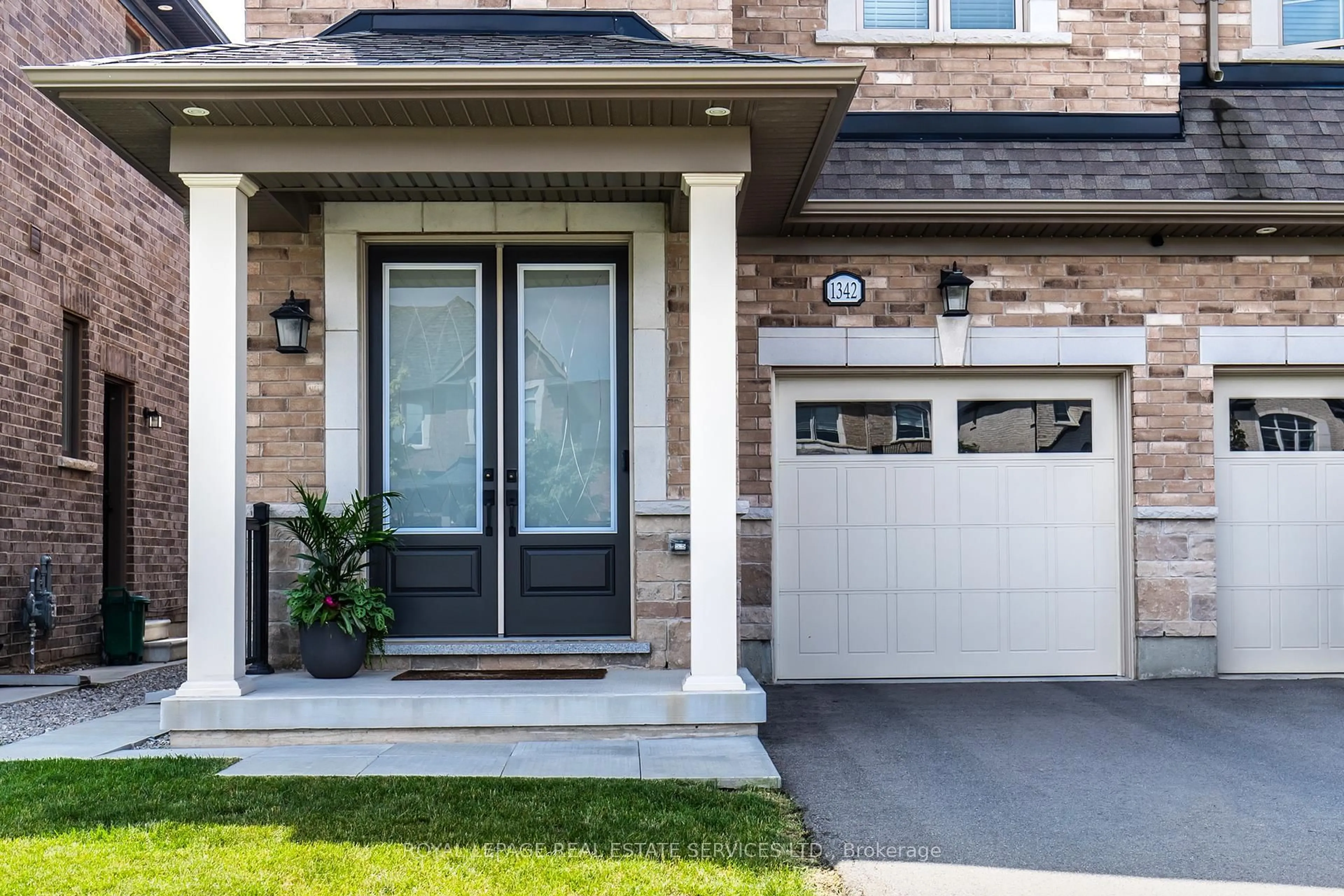 Home with brick exterior material, street for 1342 Farmstead Dr, Milton Ontario L9E 1K9