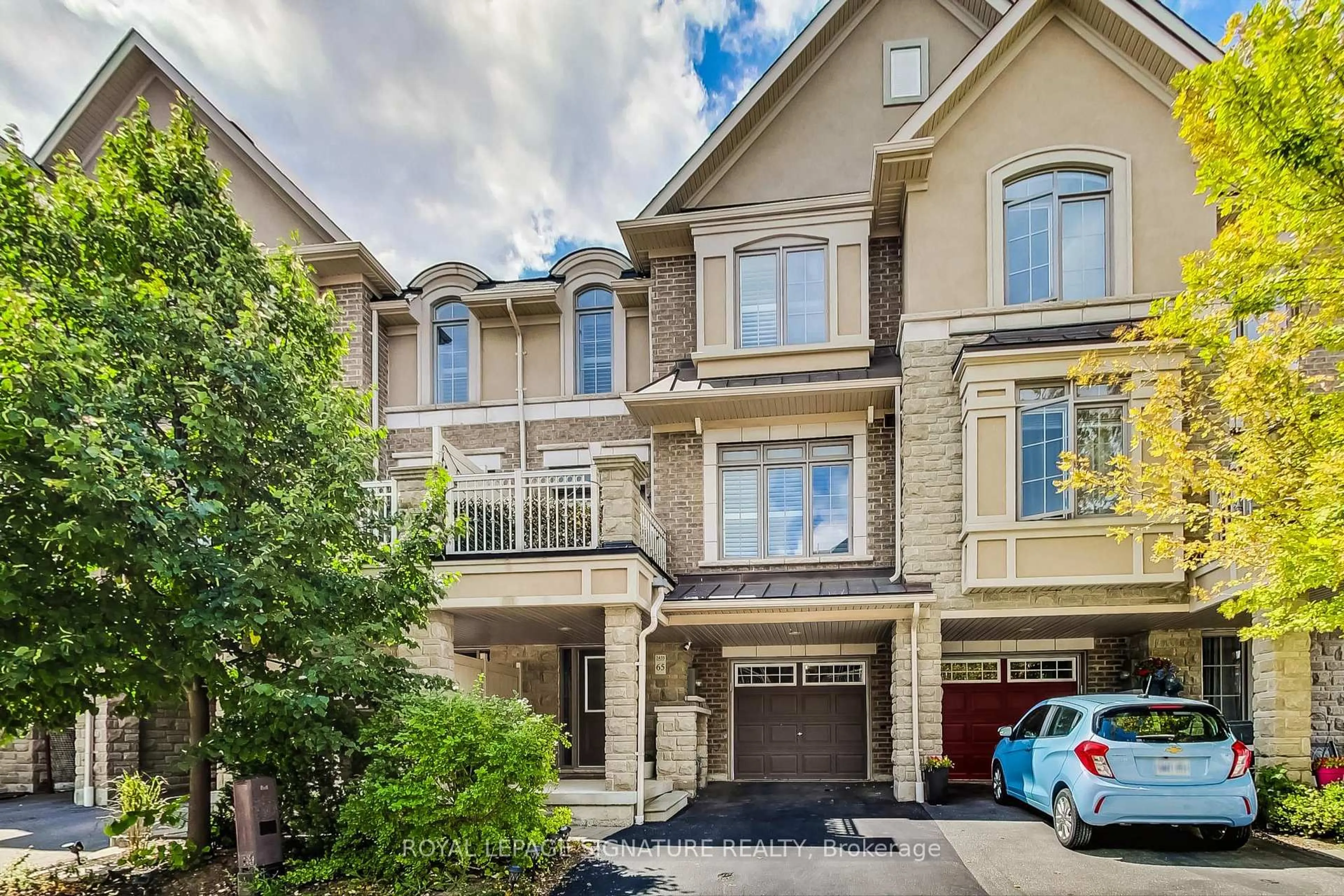 Home with brick exterior material, street for 2435 Greenwich Dr #65, Oakville Ontario L6M 0S4