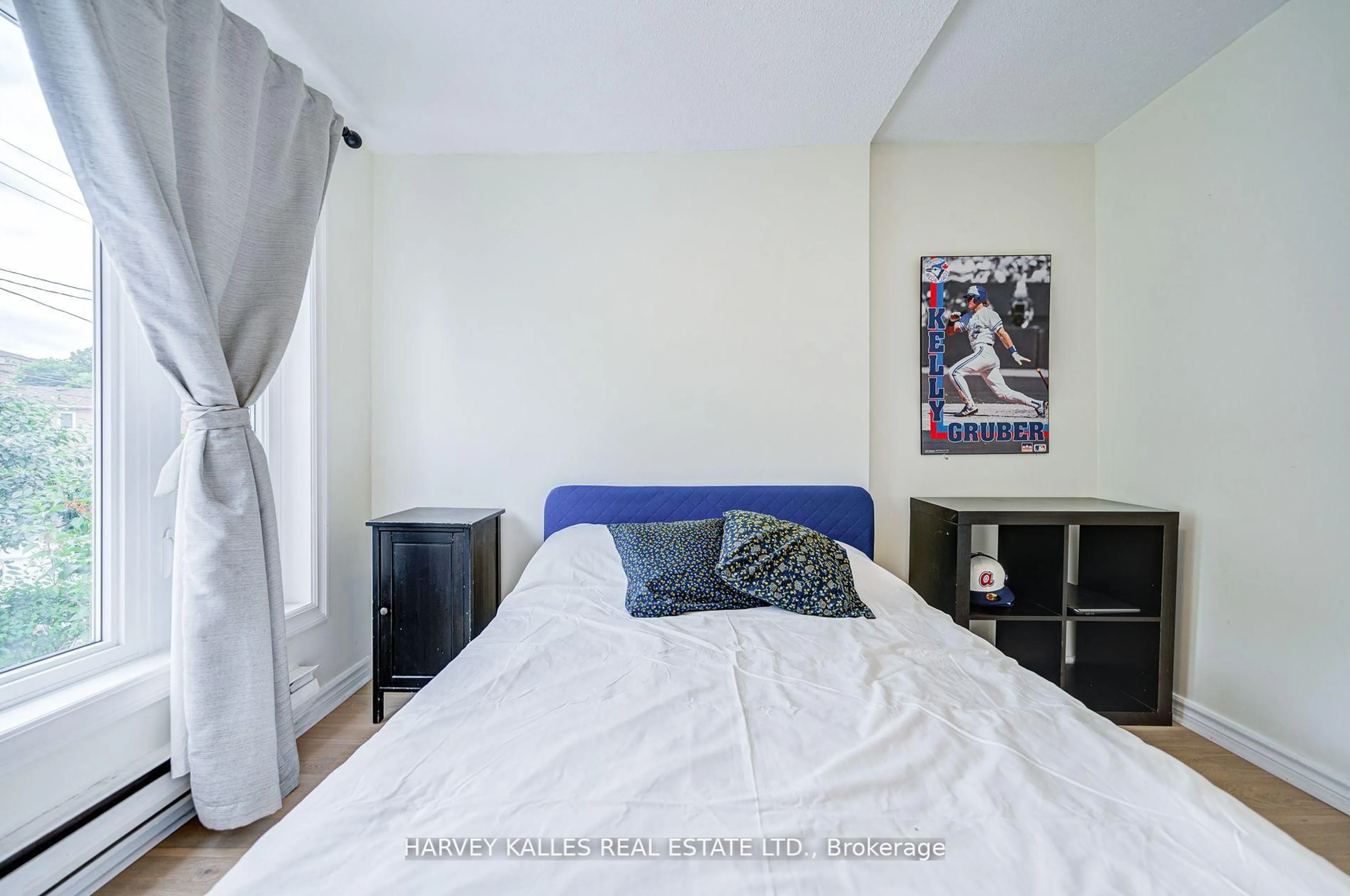A pic of a room for 408 Silverthorn Ave, Toronto Ontario M6M 3H2