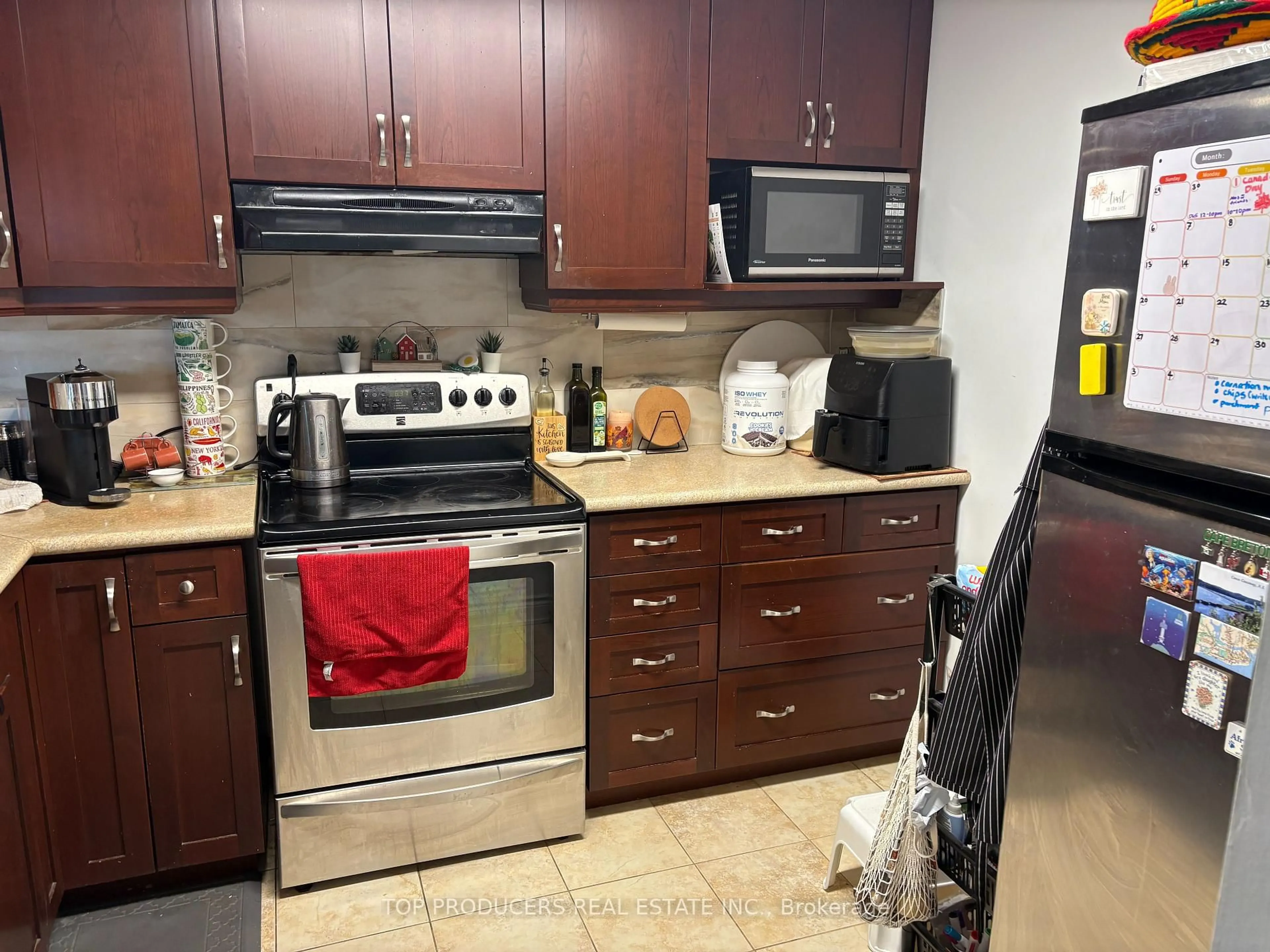 Standard kitchen, unknown for 4205 Shipp Dr #2706, Mississauga Ontario L4Z 2Y9