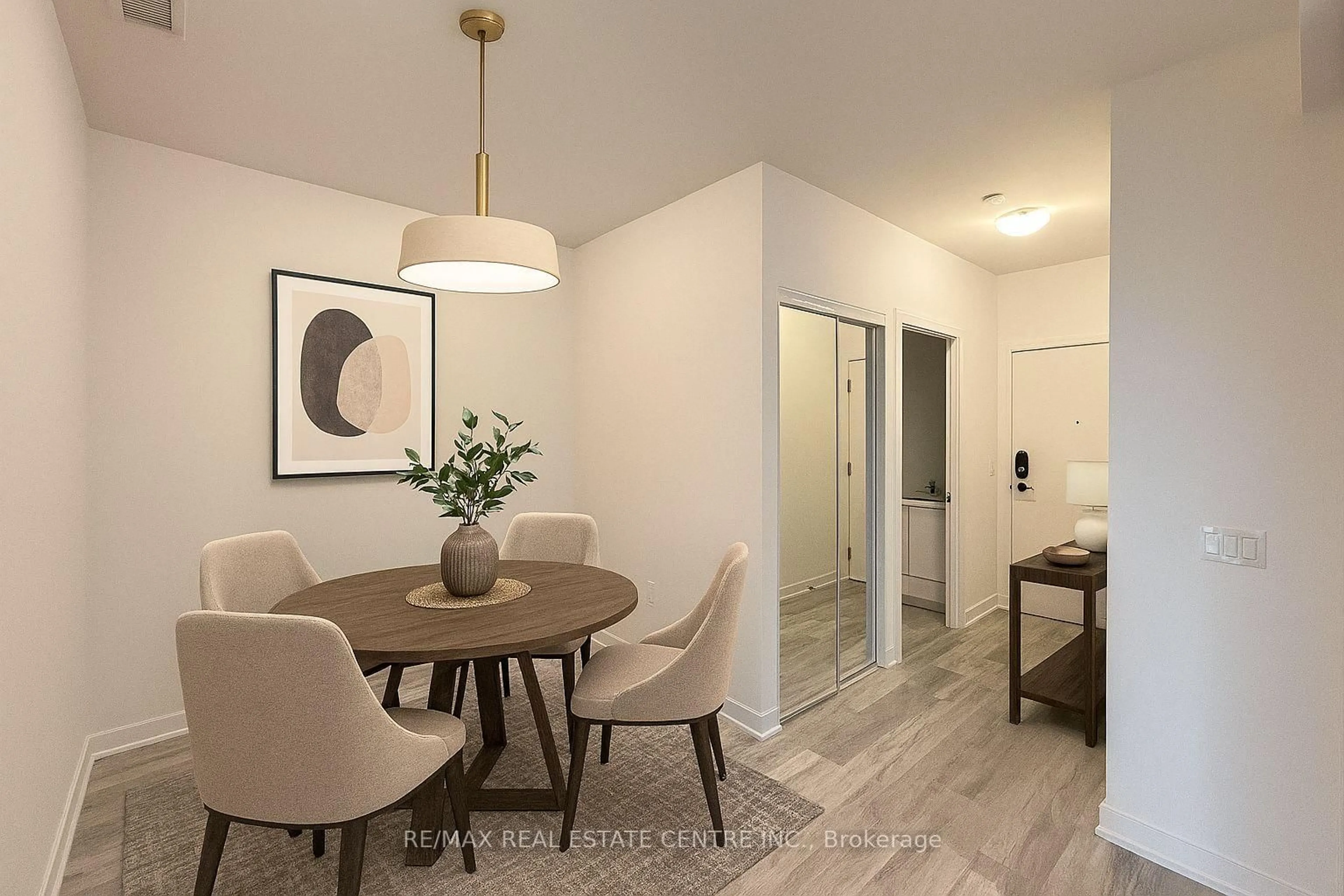 Dining room, unknown for 4655 Metcalfe Ave #2209B, Mississauga Ontario L5M 0Z7