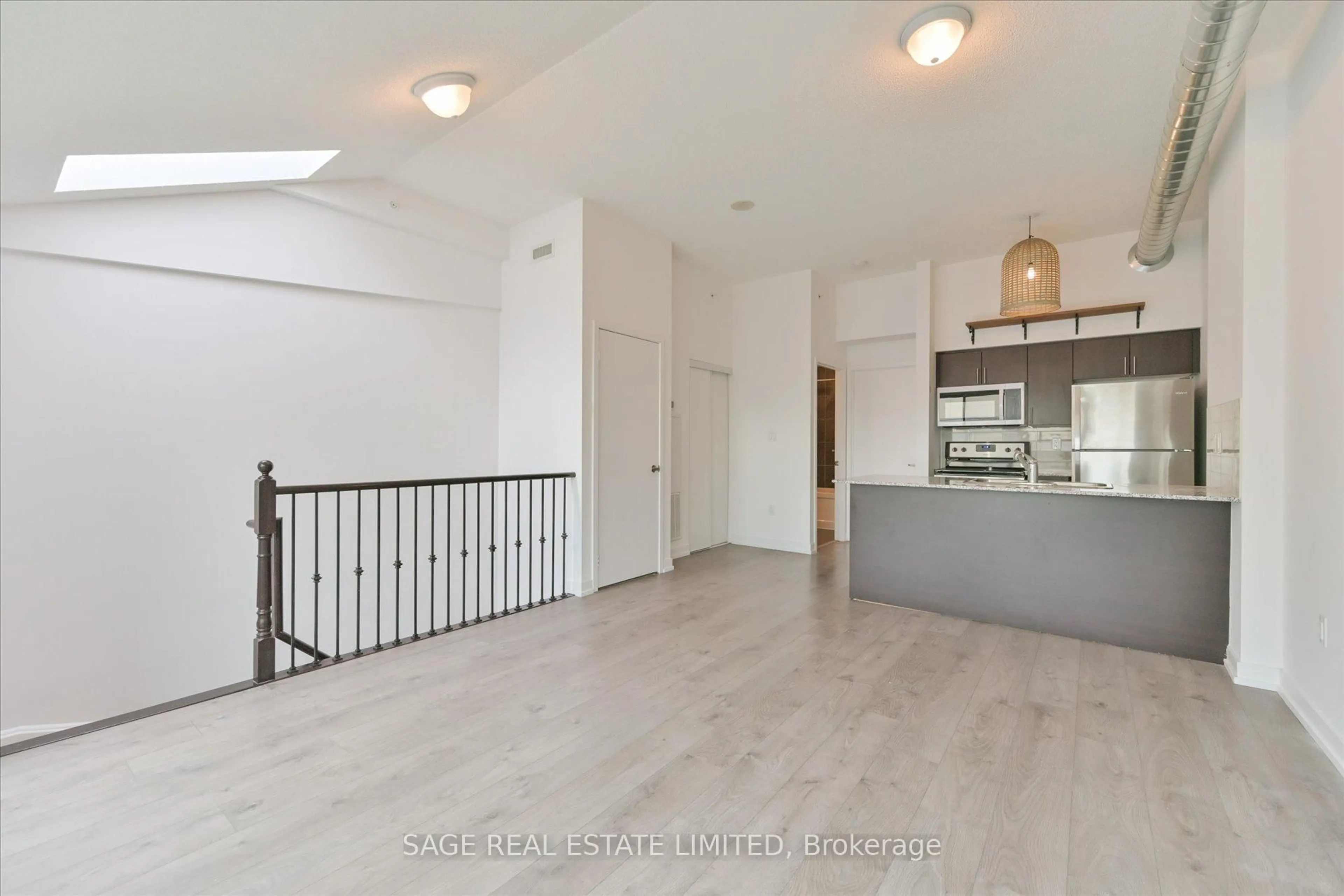 Unknown for 1410 Dupont St #415, Toronto Ontario M6H 0B6