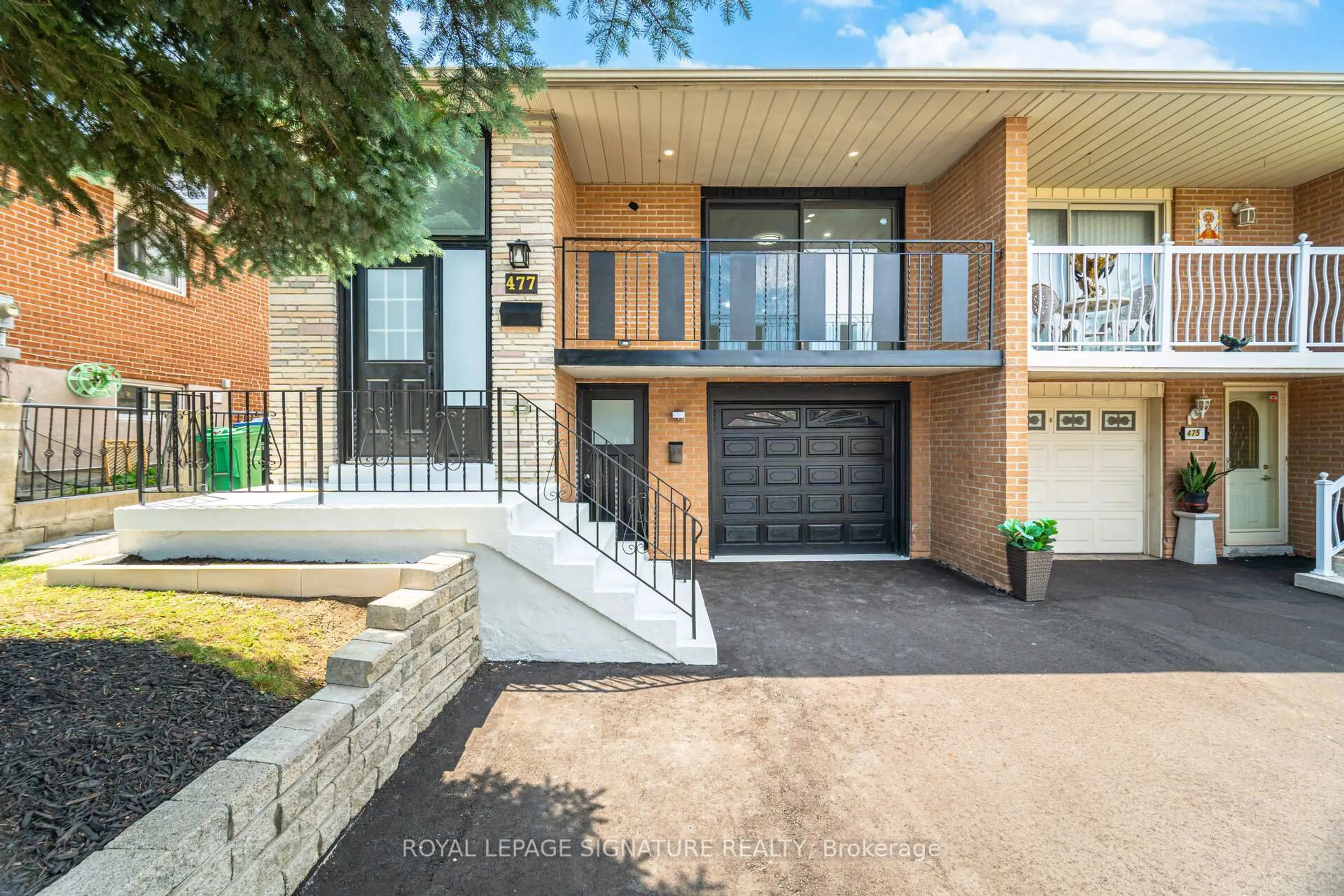 Home with brick exterior material, street for 477 Fergo Ave, Mississauga Ontario L5B 2J2