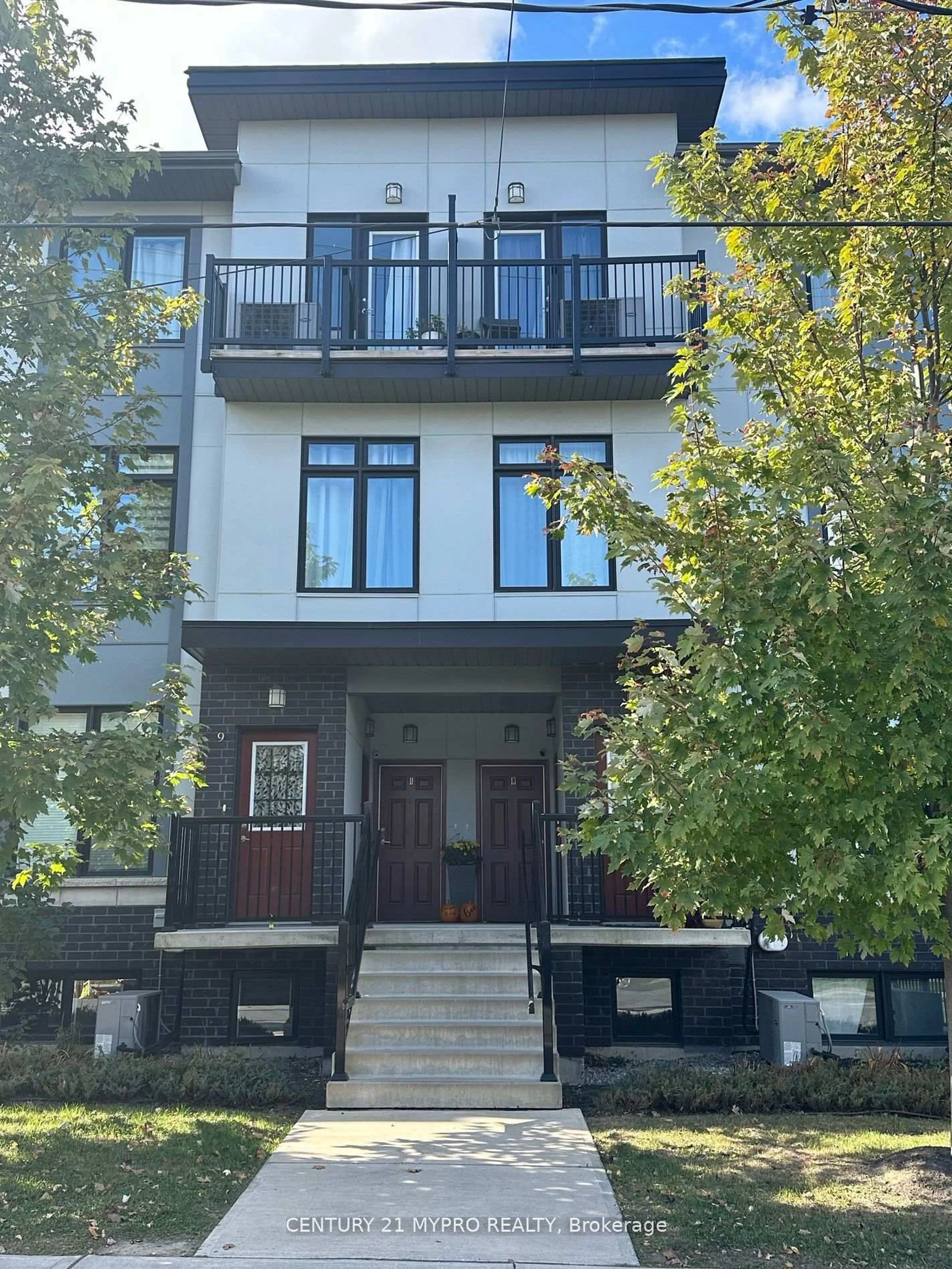 Unknown for 6 Bicknell Ave #9, Toronto Ontario M6M 4G4