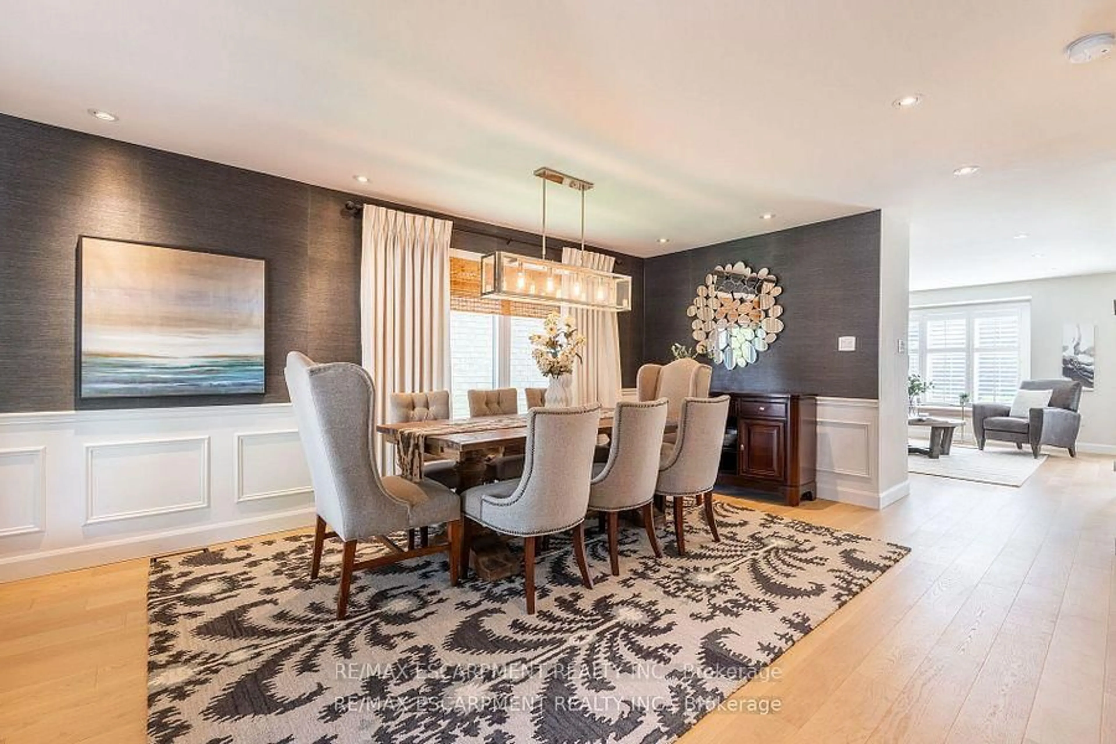 Dining room, unknown for 5170 Ridgewell Rd, Burlington Ontario L7L 6N7