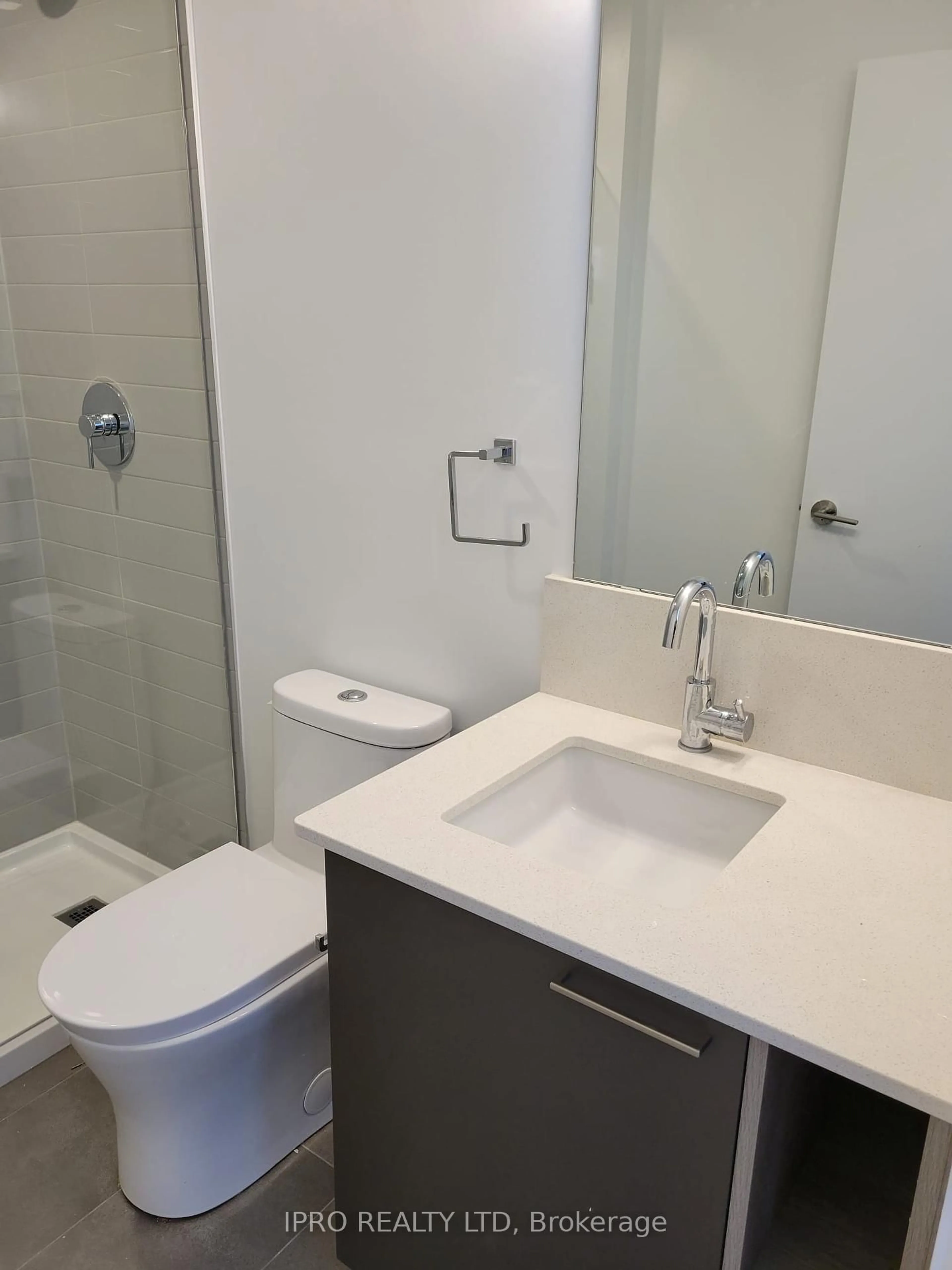 Standard bathroom, unknown for 3005 Pine Glenn Rd #717, Oakville Ontario L6M 5P5