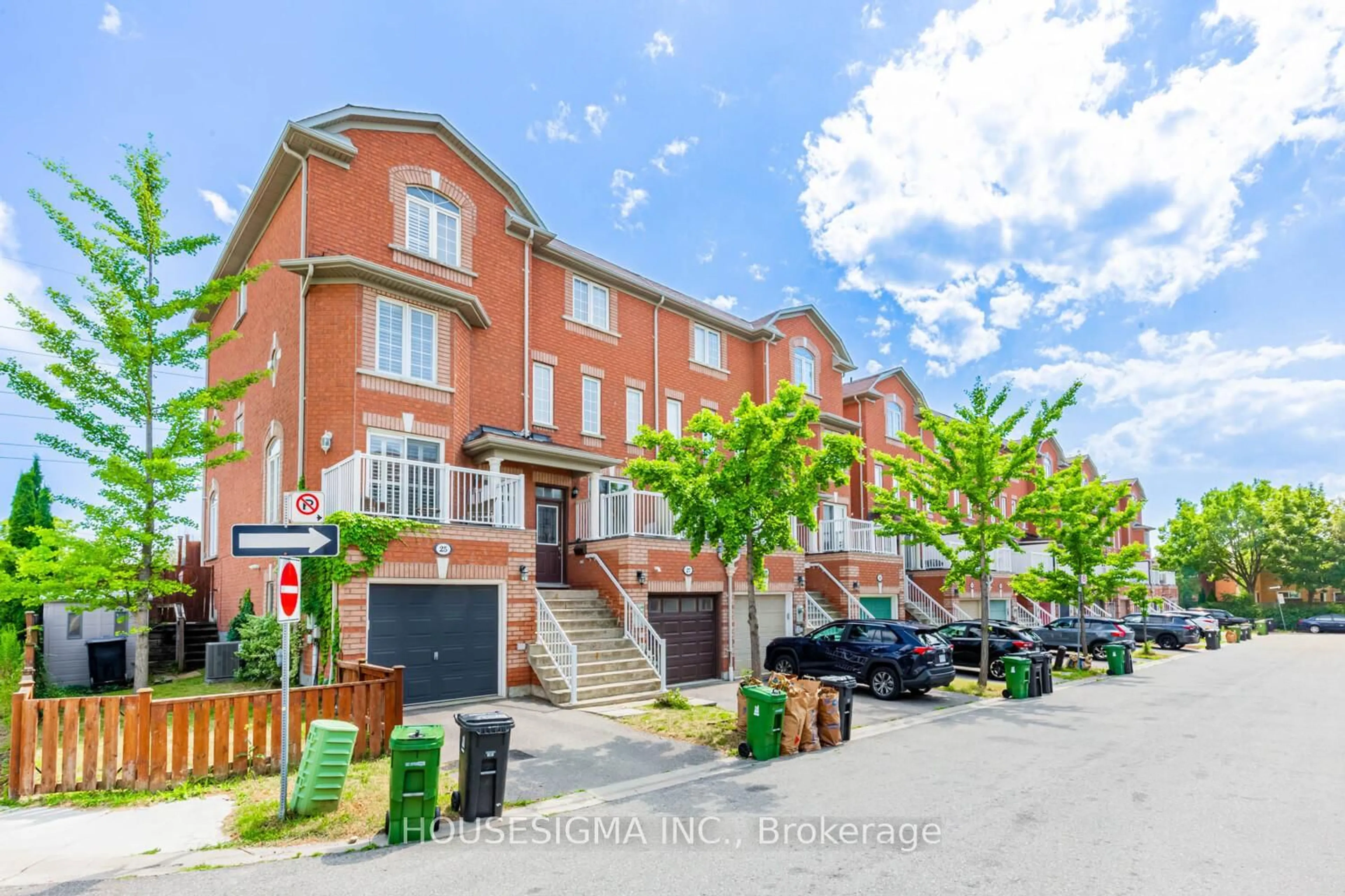 Unknown for 27 Tommy Douglas Gdns, Toronto Ontario M6B 4N3