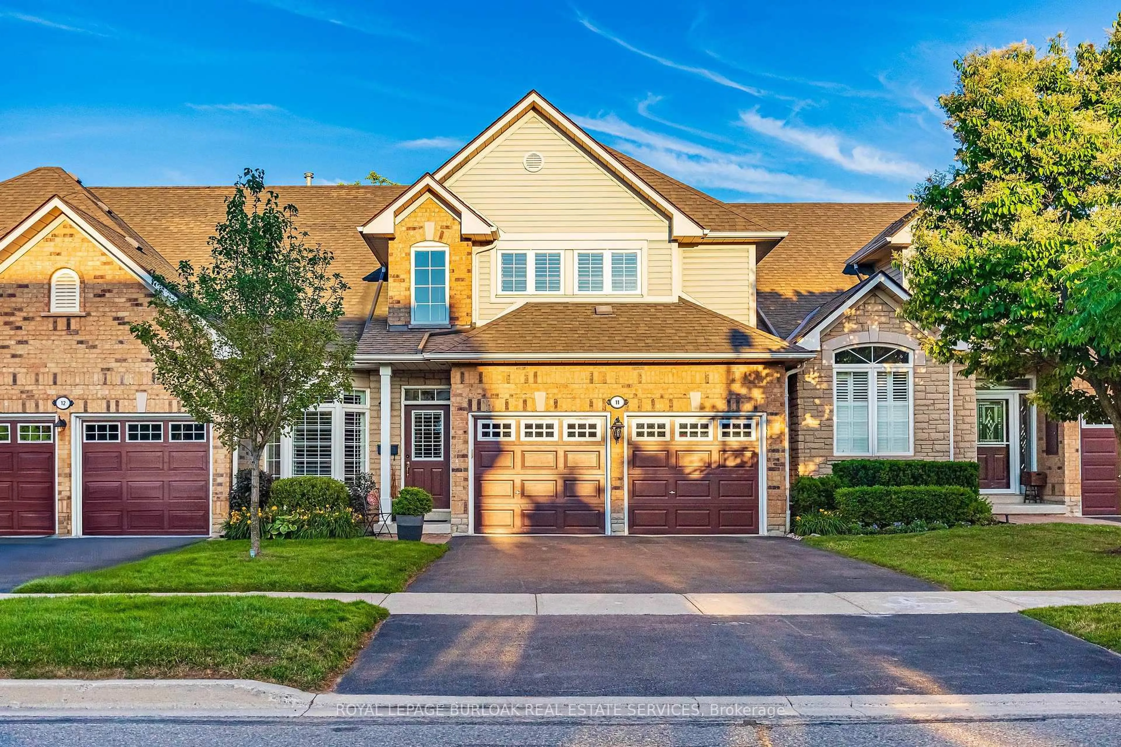 Home with brick exterior material, street for 4360 Millcroft Park Dr #11, Burlington Ontario L7M 4T7