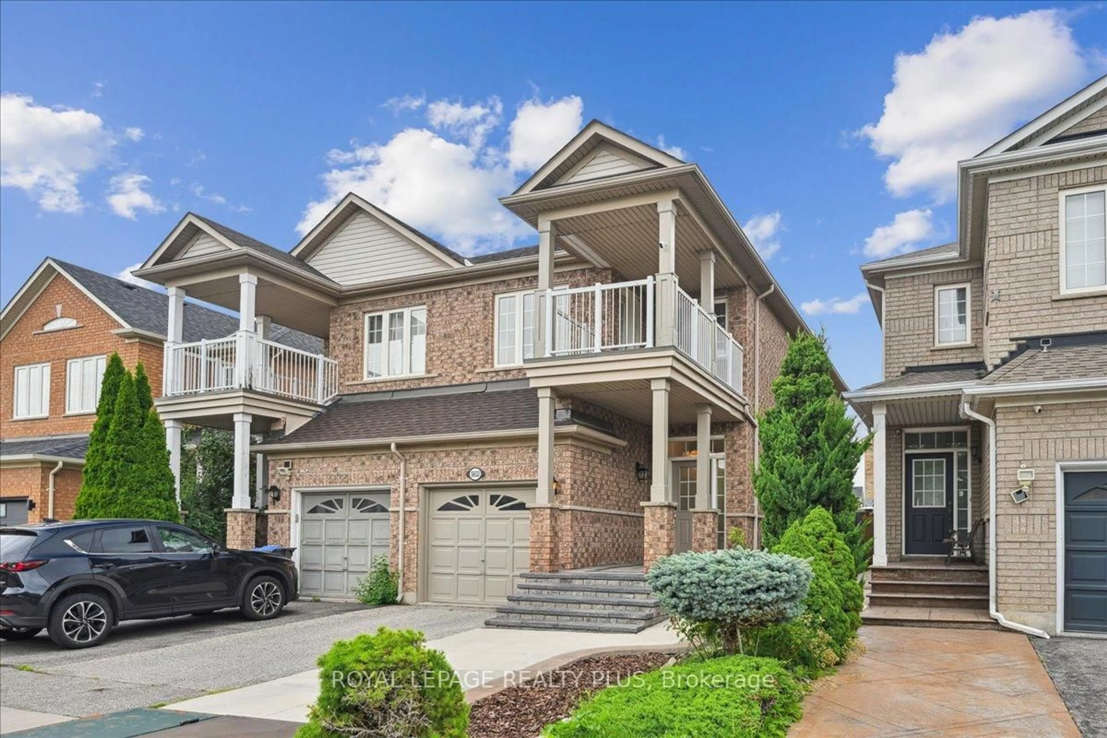 Home with brick exterior material, street for 5653 Longboat Ave, Mississauga Ontario L5M 7E5