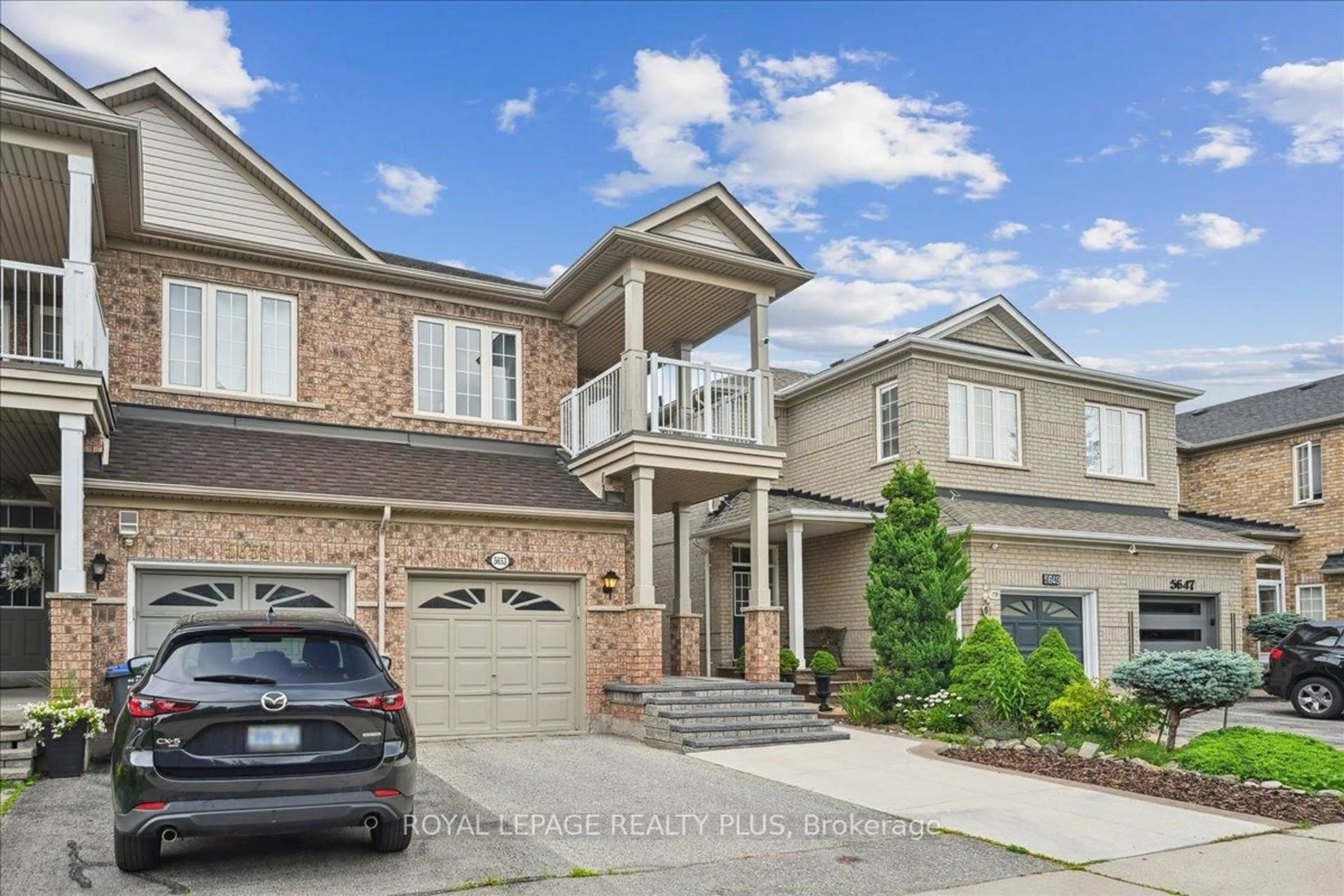 Unknown for 5653 Longboat Ave, Mississauga Ontario L5M 7E5