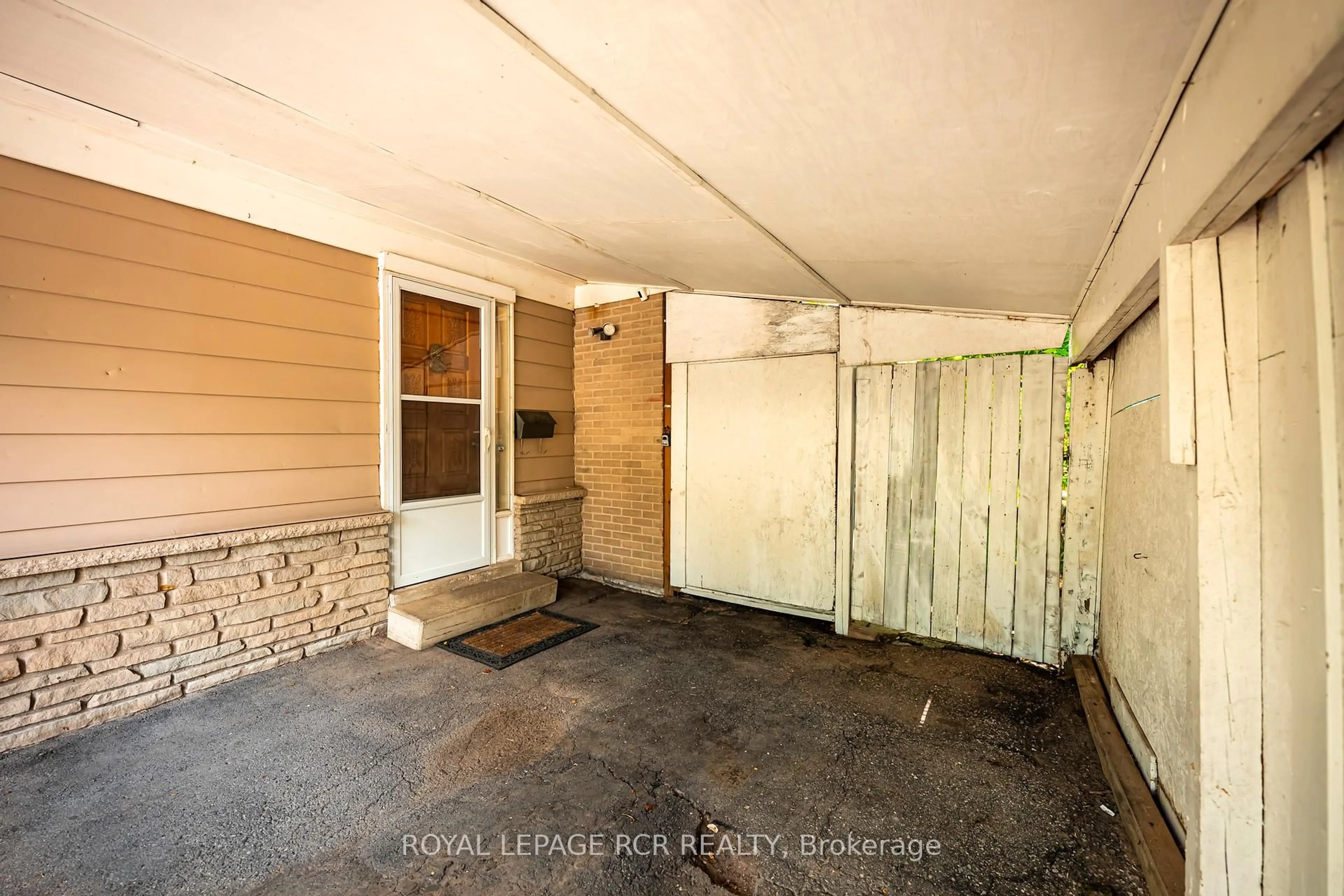 Unknown for 63 Church St, Orangeville Ontario L9W 1N9