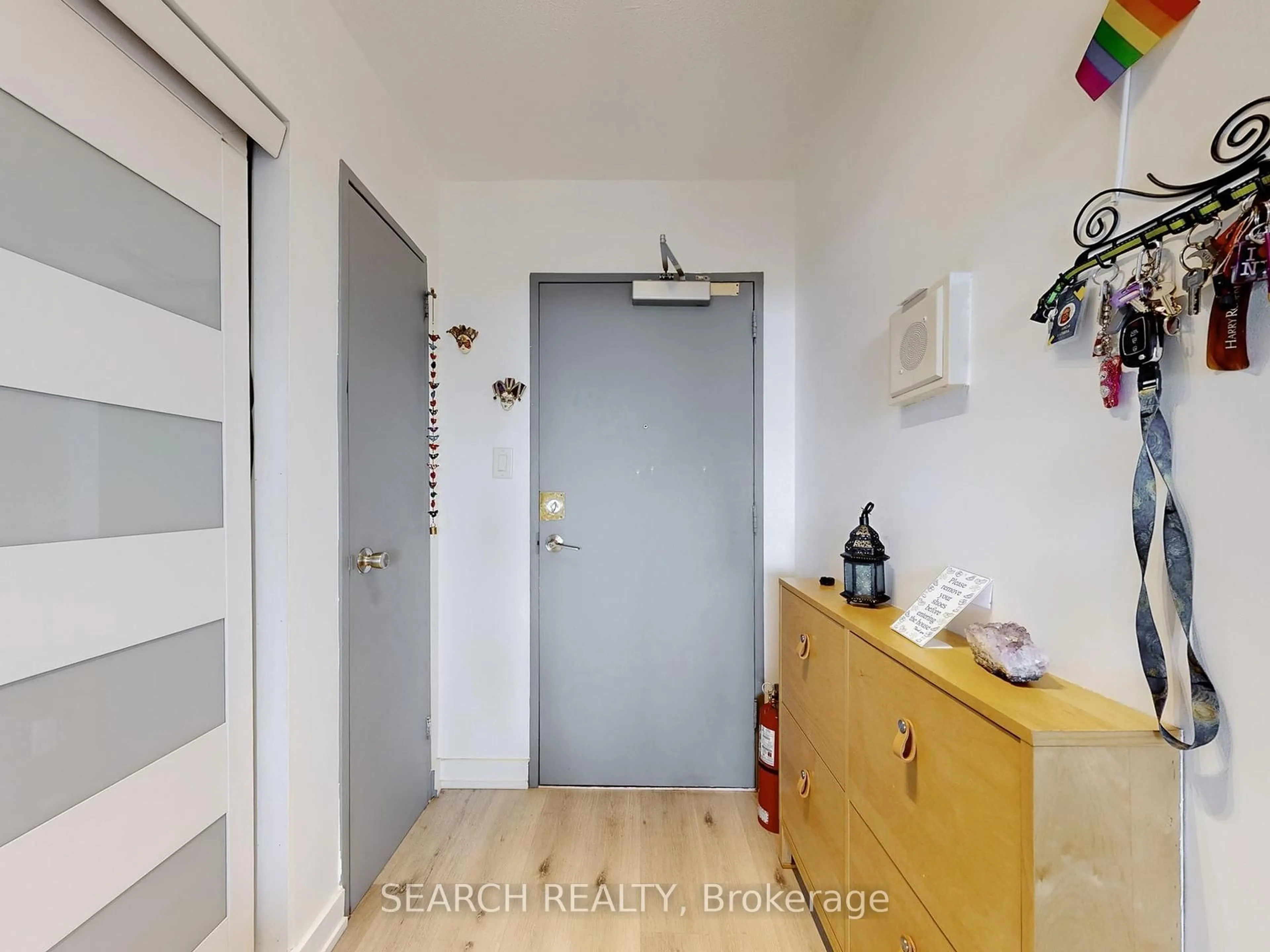 Indoor entryway for 85 Emmett Ave #2005, Toronto Ontario M6M 5A2