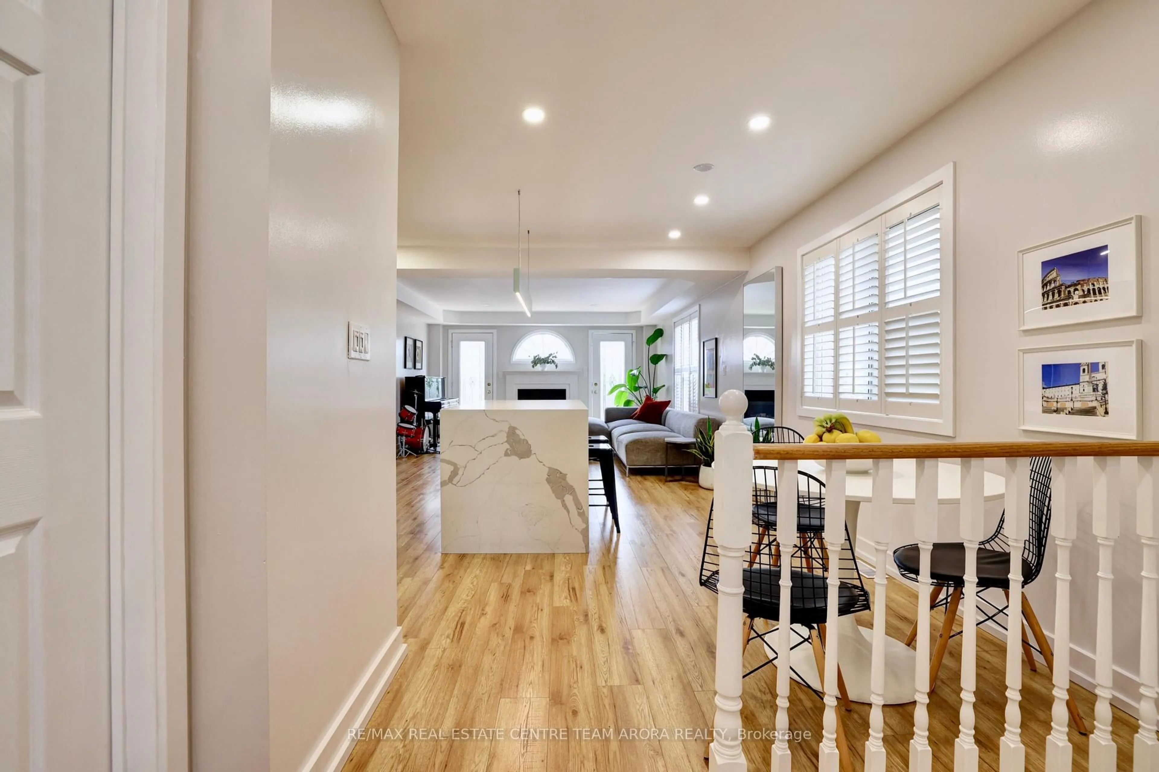 Open concept kitchen, unknown for 1085 Foxglove Pl, Mississauga Ontario L5V 2N5