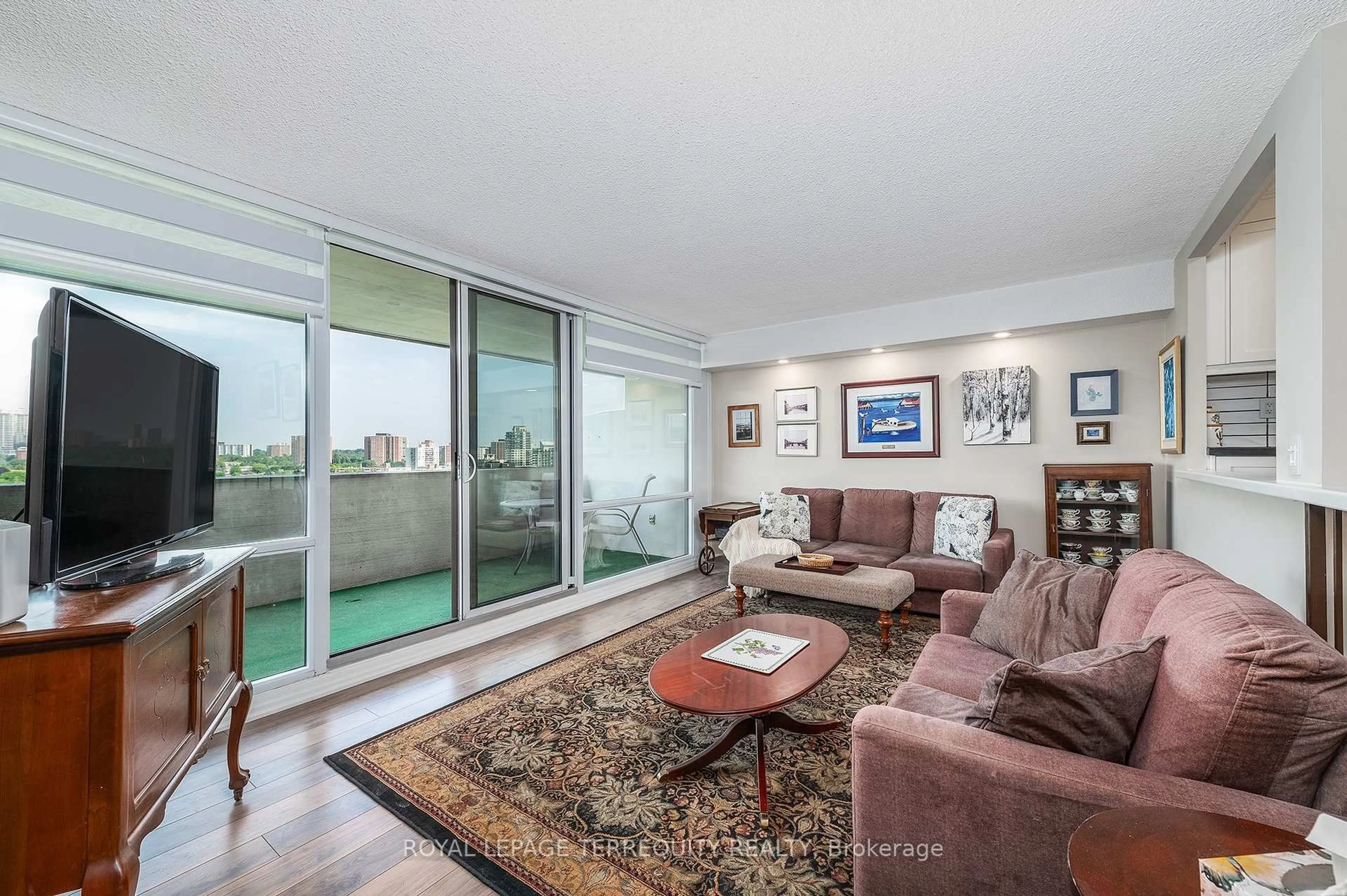 Living room with furniture, unknown for 260 Scarlett Rd #1802, Toronto Ontario M6N 4X6