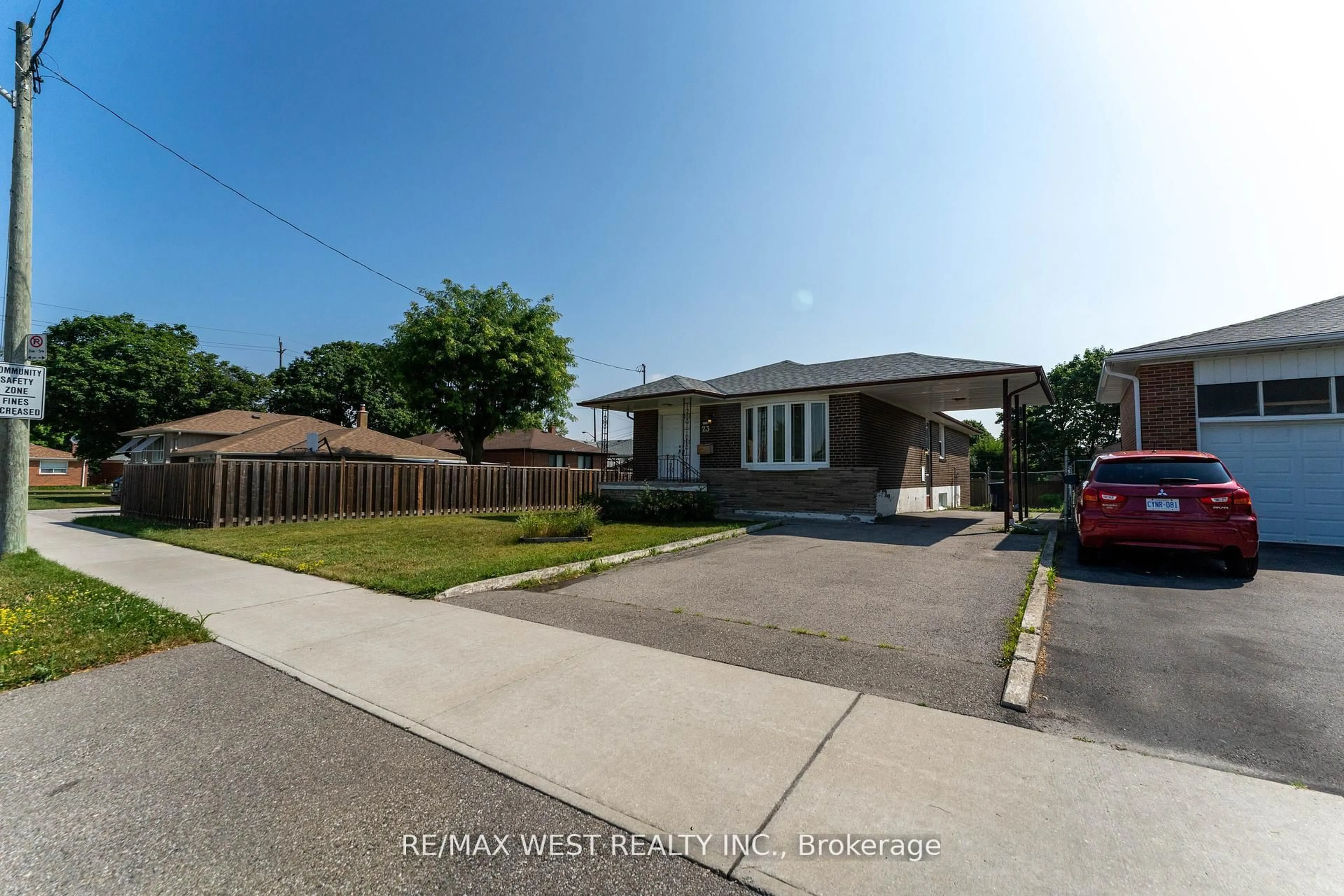 A pic from outside/outdoor area/front of a property/back of a property/a pic from drone, street for 23 Cove Dr, Toronto Ontario M9W 3V2