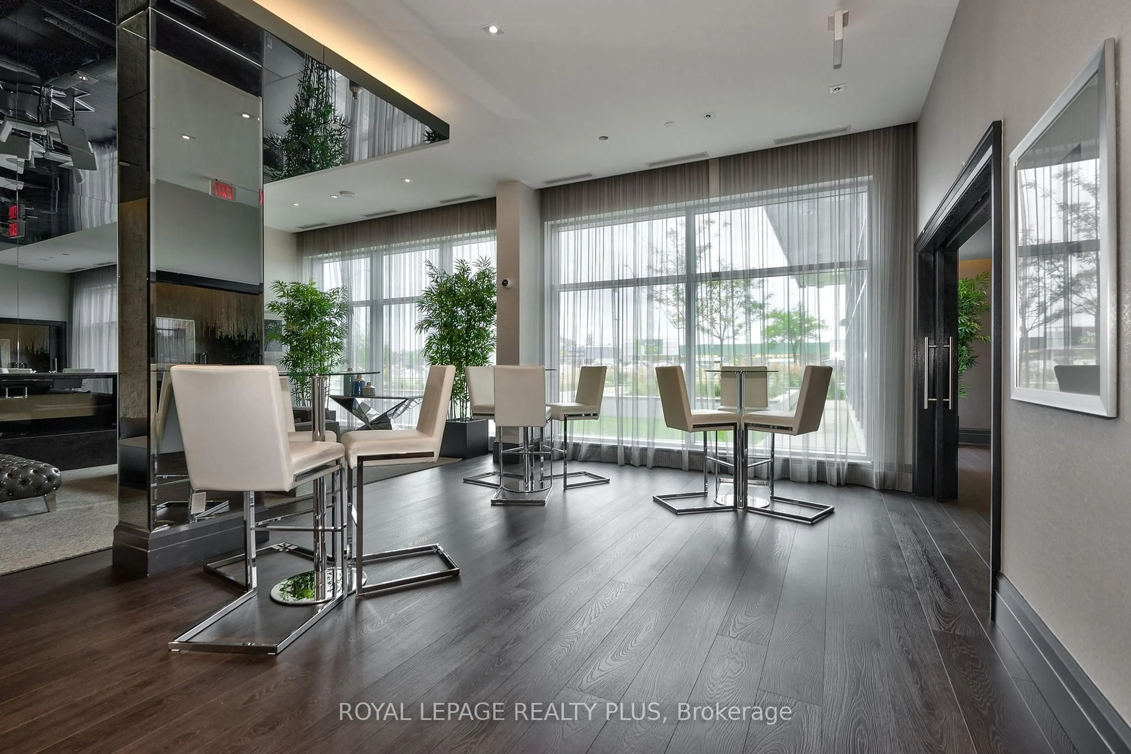 Unknown for 65 Speers Rd #406, Oakville Ontario L6K 0J1