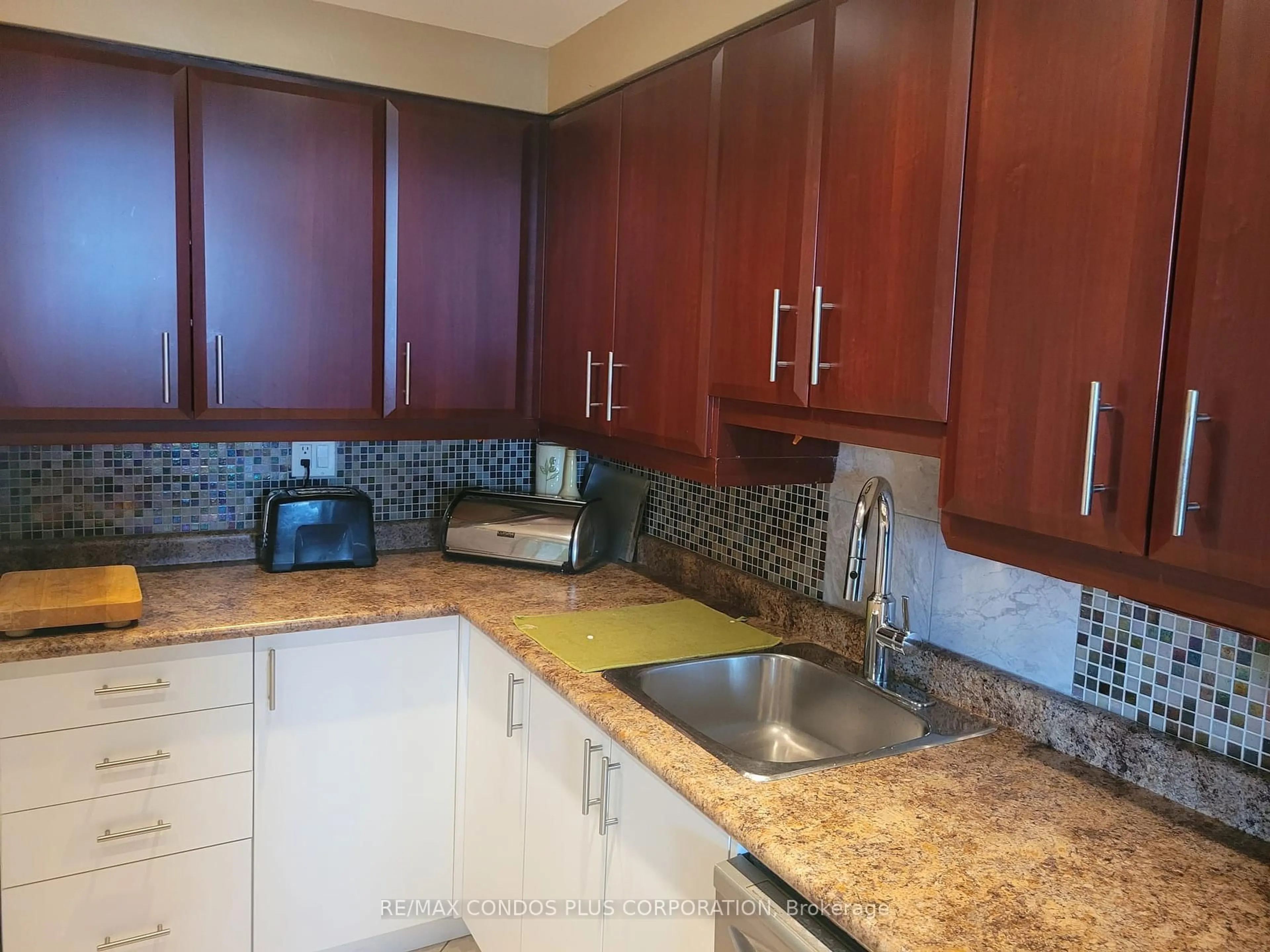 Standard kitchen, ceramic/tile floor for 551 The West Mall Rd #802, Toronto Ontario M9C 1G7