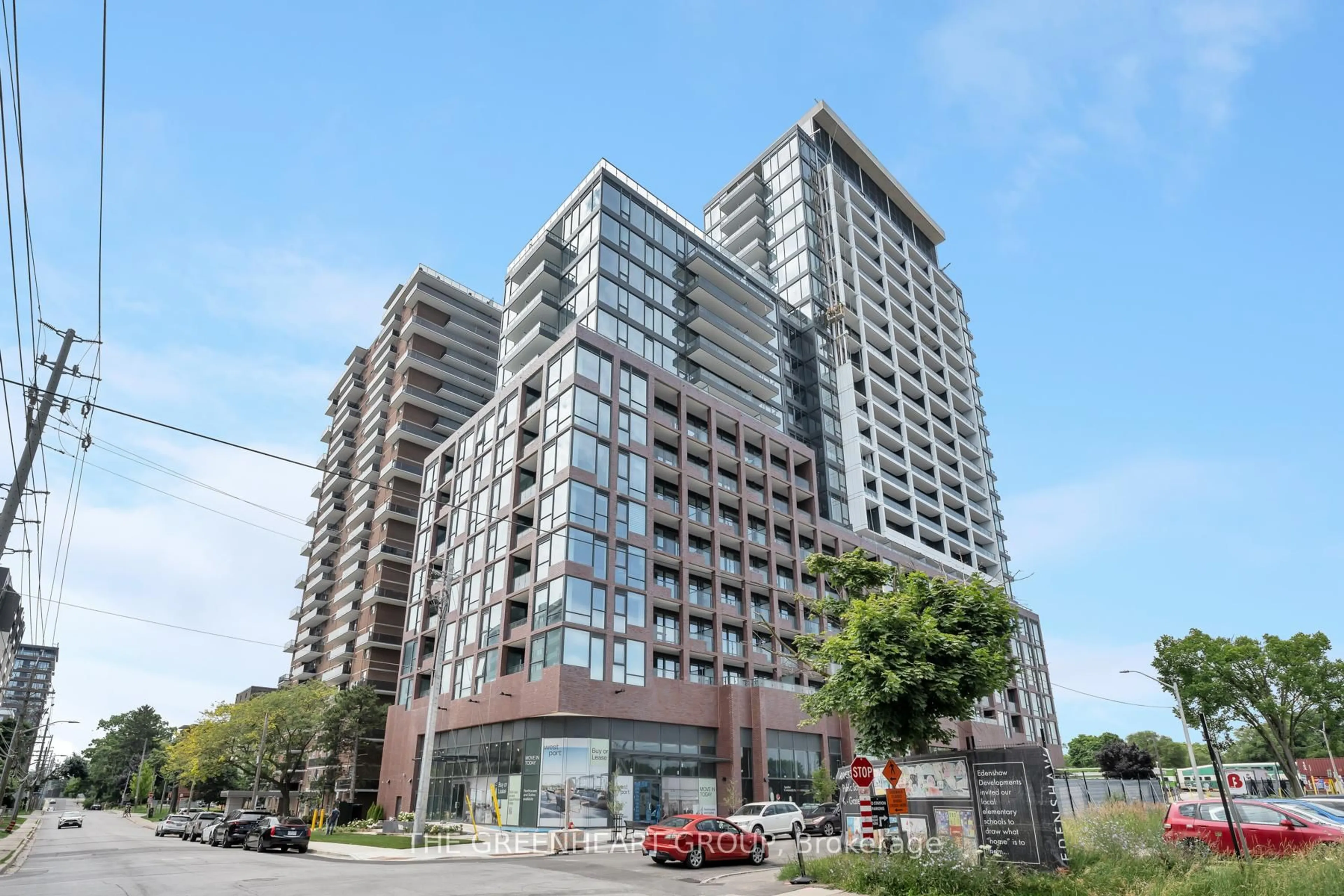 Unknown for 28 Ann St #308, Mississauga Ontario L5G 0E1