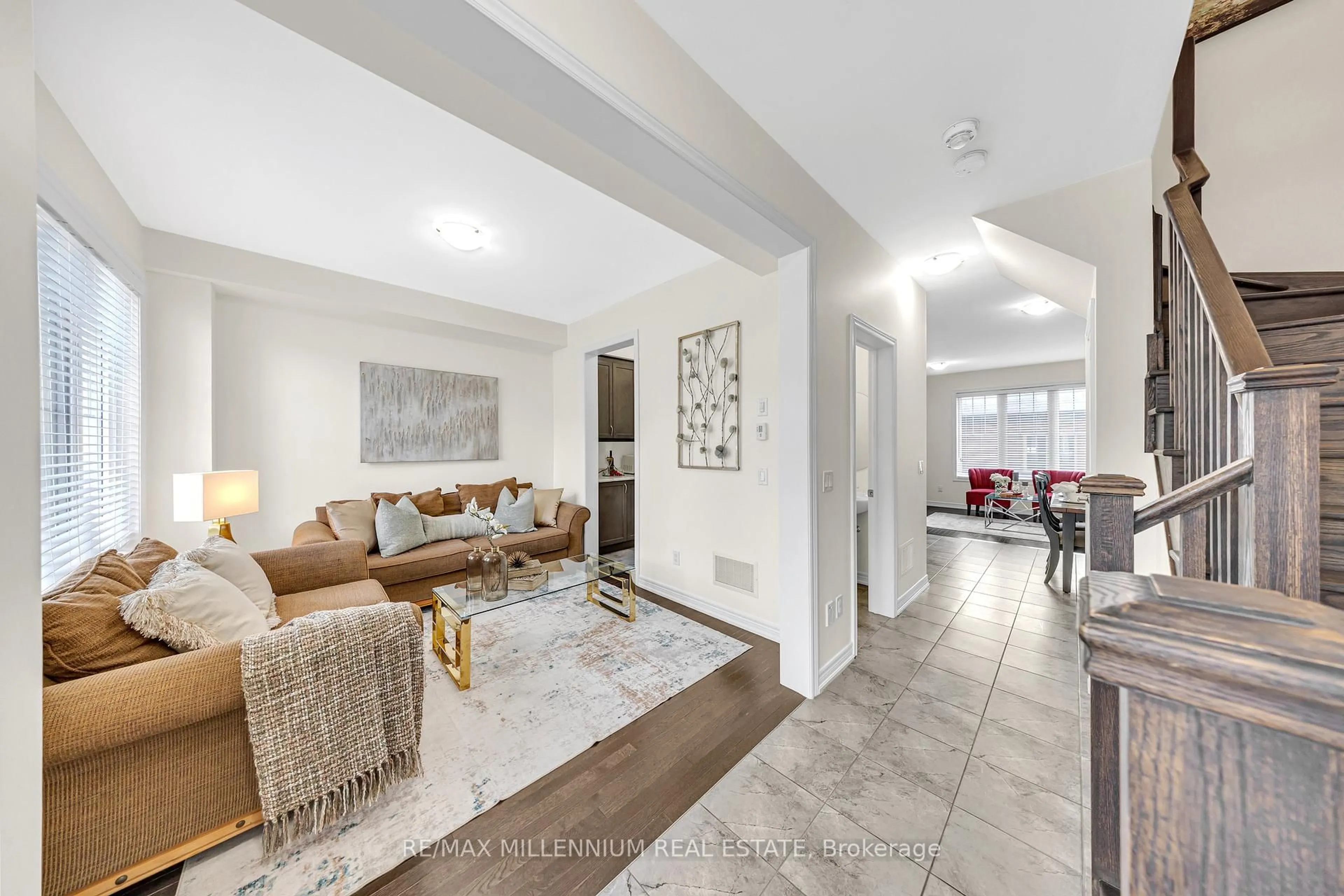 Living room with furniture, unknown for 86 Saint Dennis Rd, Brampton Ontario L6R 0B6