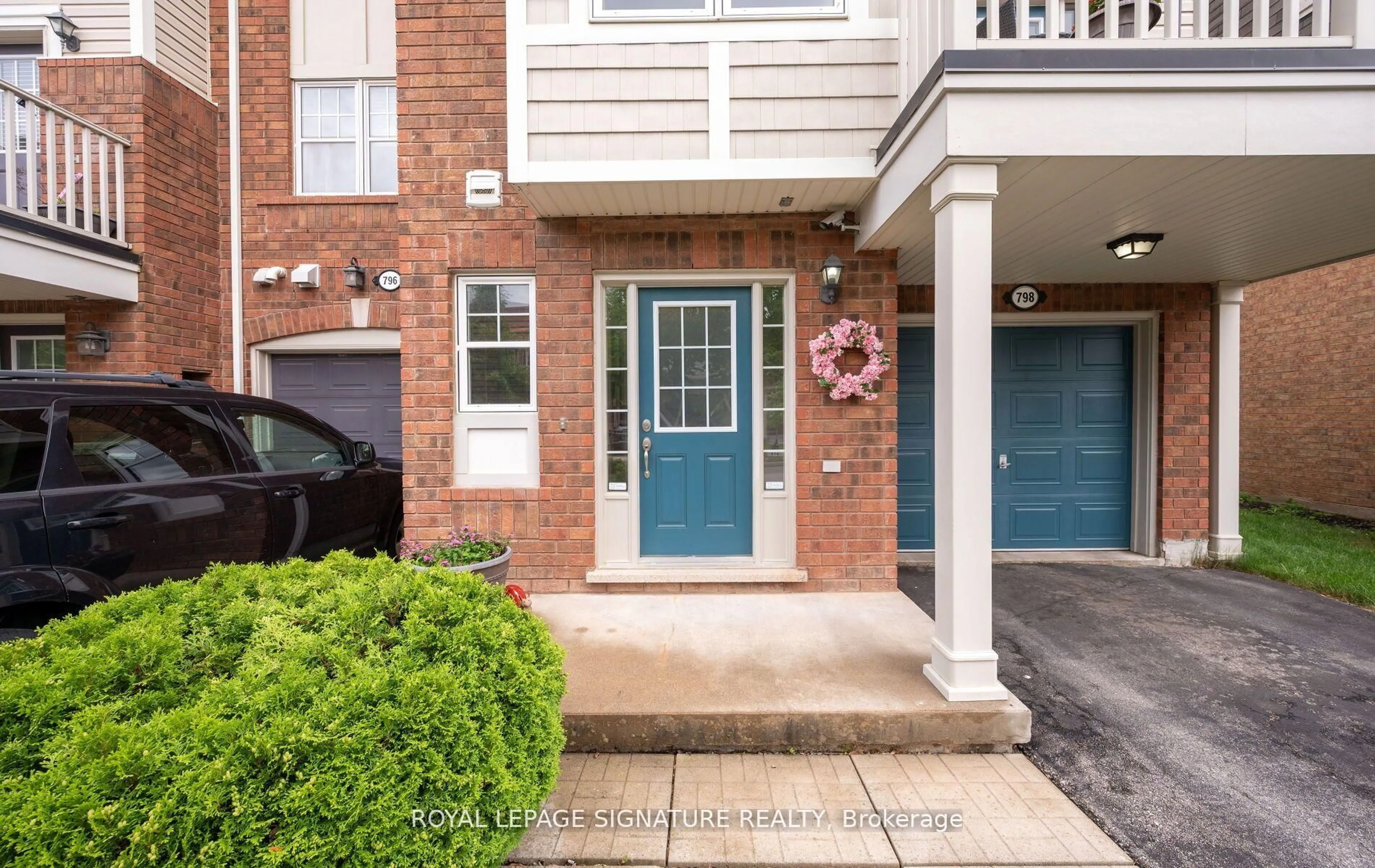 Indoor entryway for 798 Shortreed Cres, Milton Ontario L9T 0E9