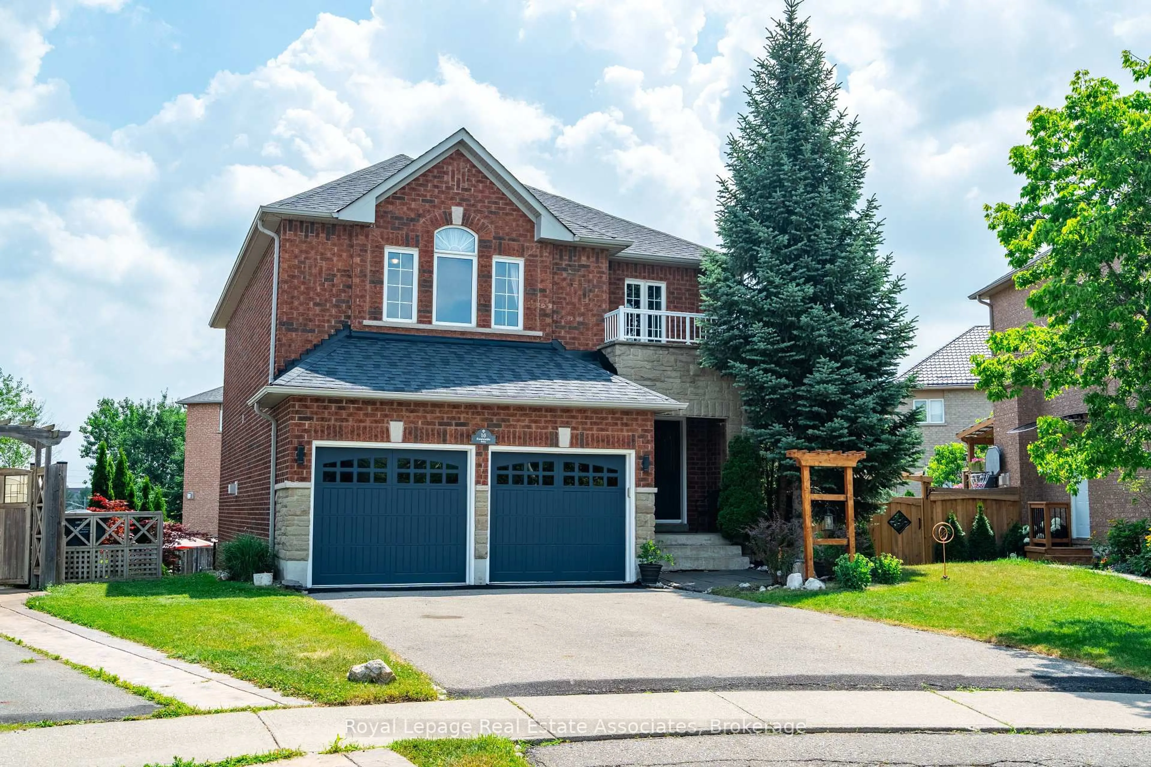 Home with brick exterior material, street for 16 Sandyside Cres, Brampton Ontario L7A 3P8