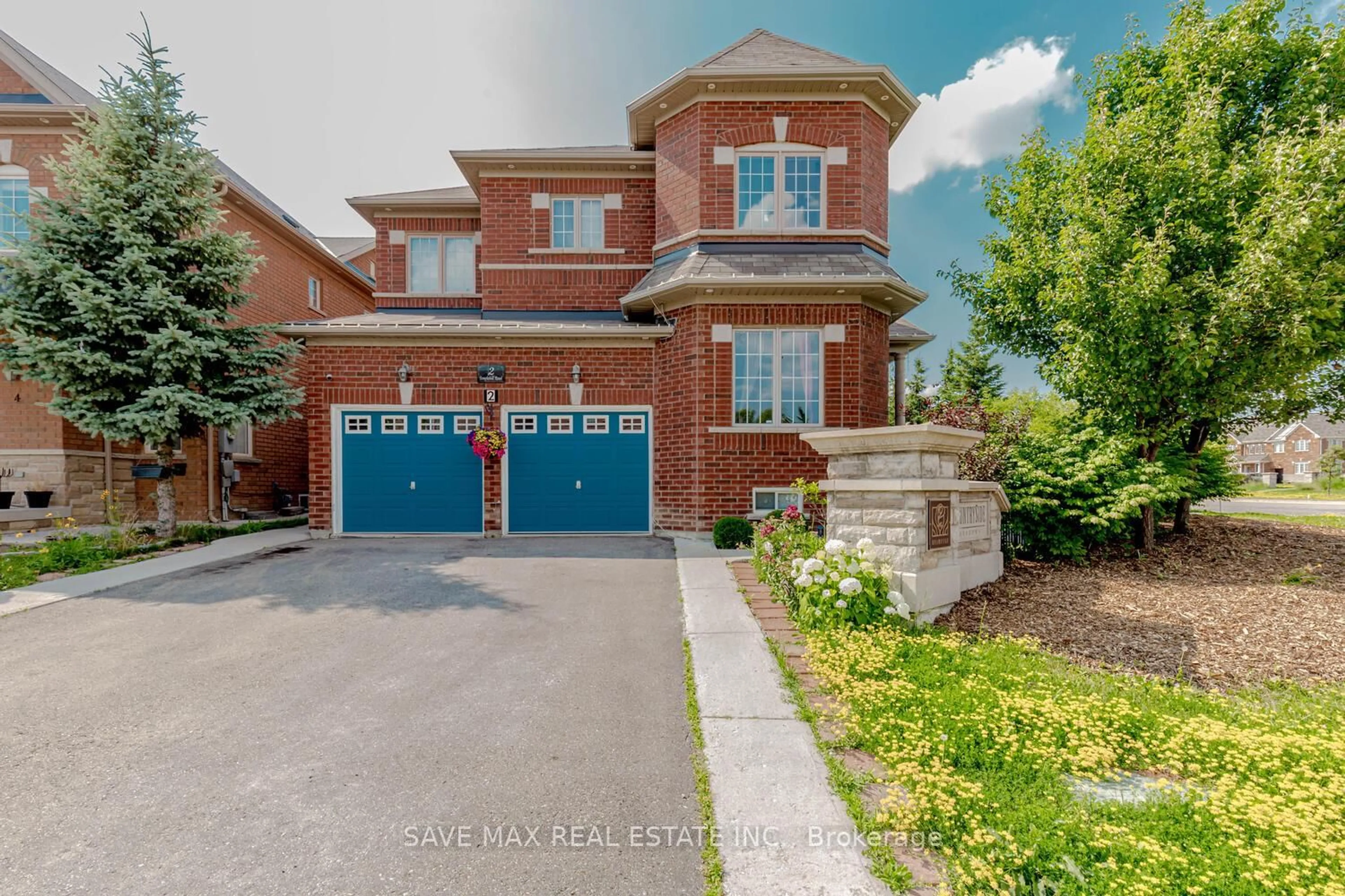 Home with brick exterior material, street for 2 Templehill Rd, Brampton Ontario L6R 0Z8