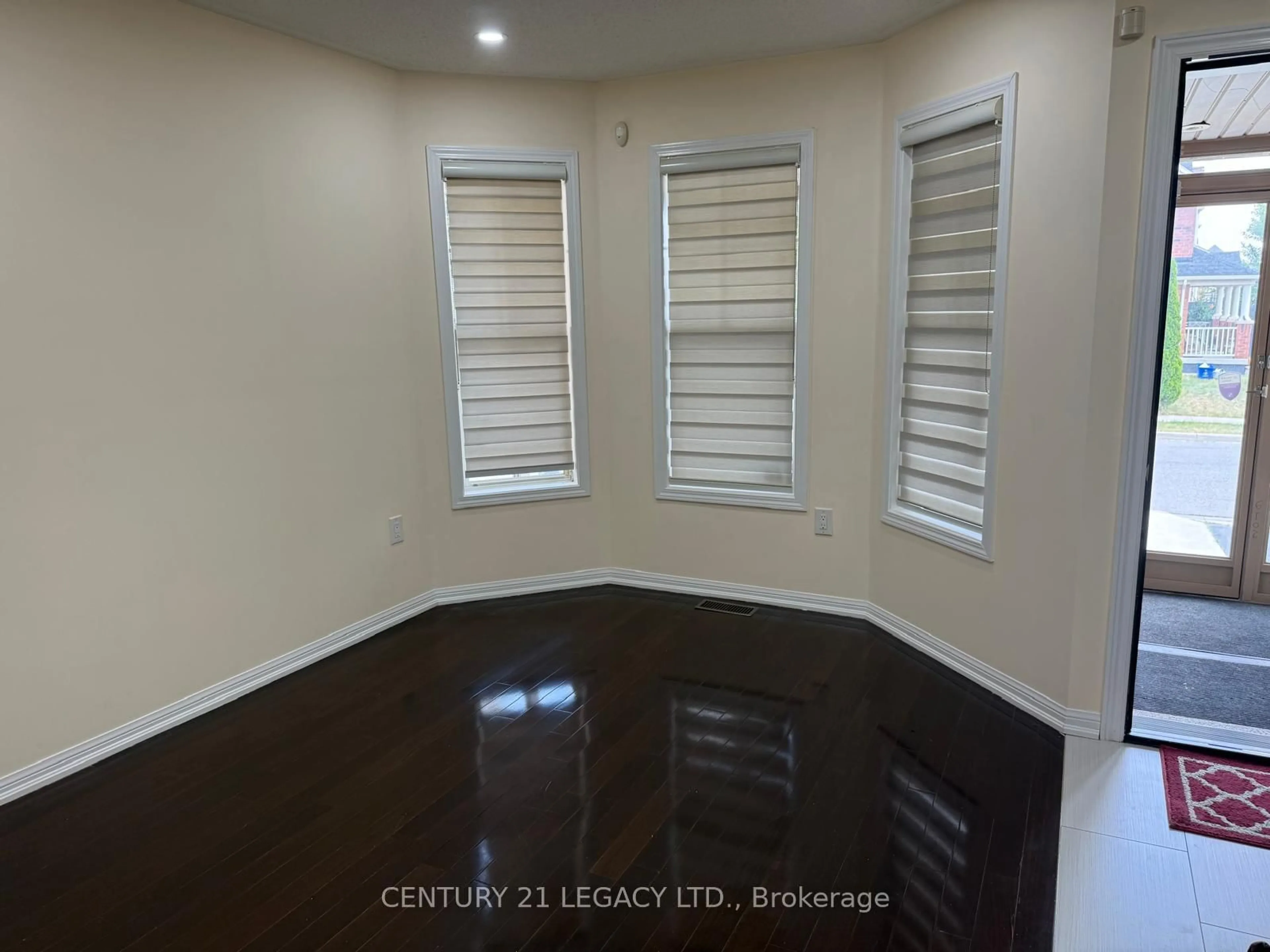 A pic of a room for 190 Owlridge Dr, Brampton Ontario L6X 0M8