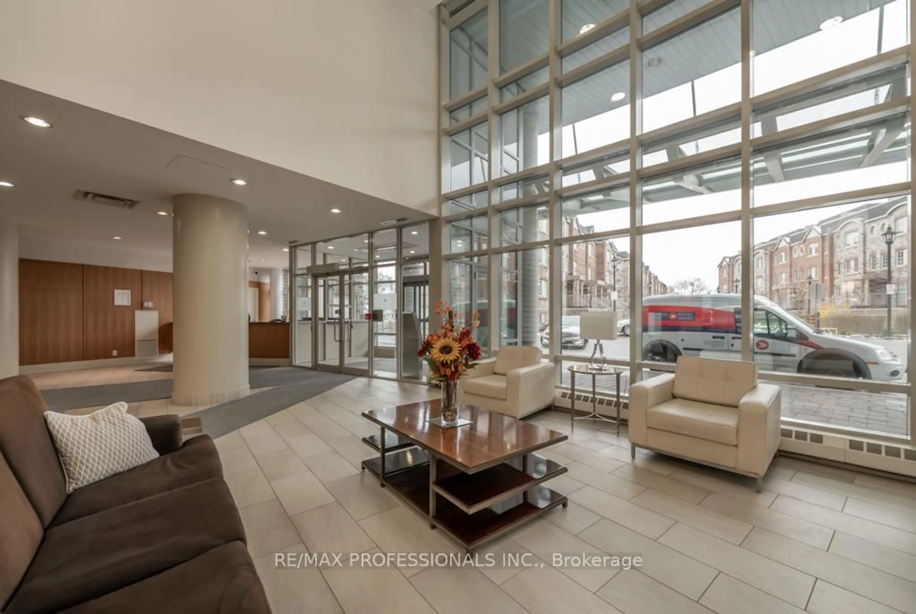 Lobby for 15 Windermere Ave #512, Toronto Ontario M6G 5A2