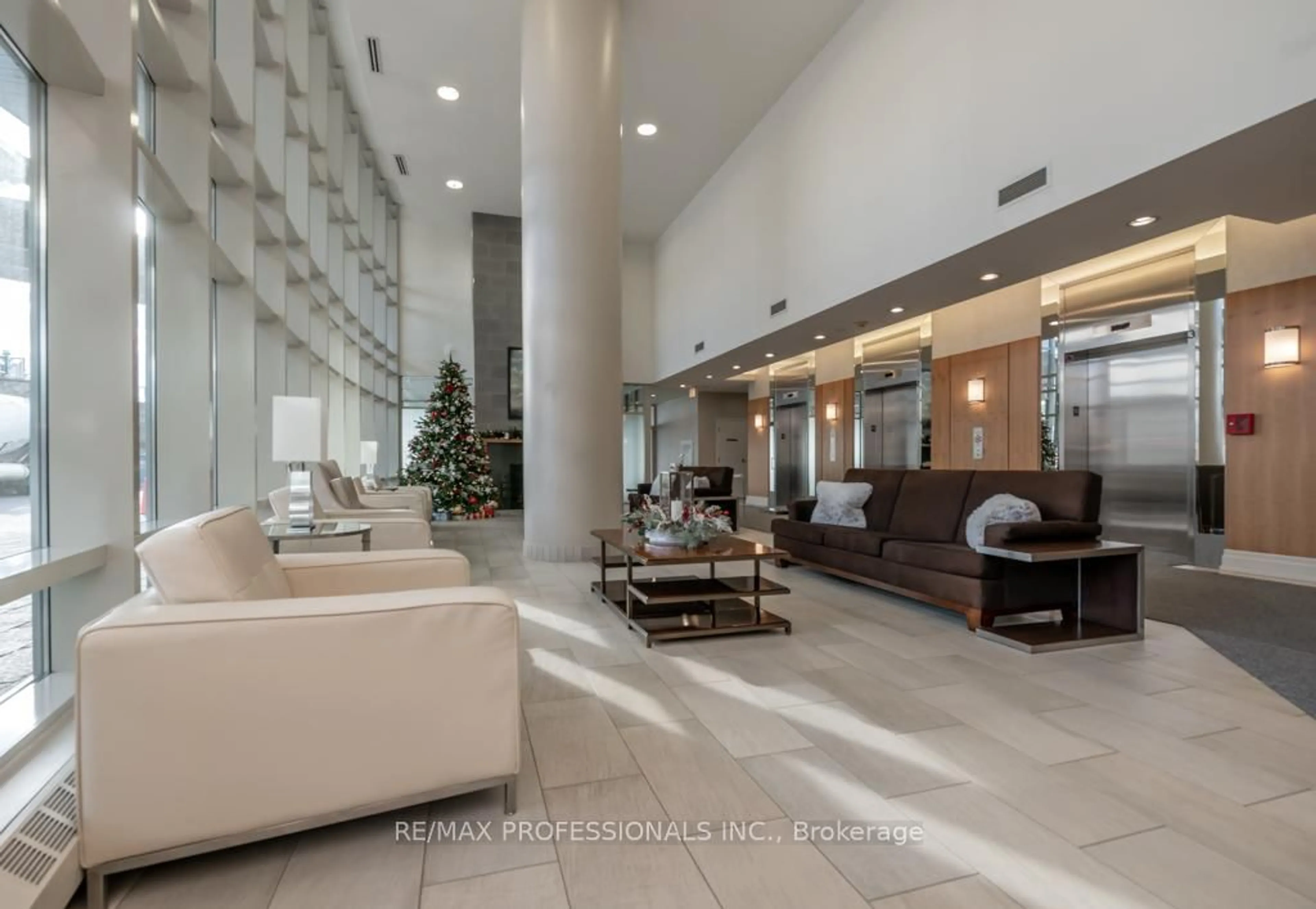 Lobby for 15 Windermere Ave #512, Toronto Ontario M6G 5A2
