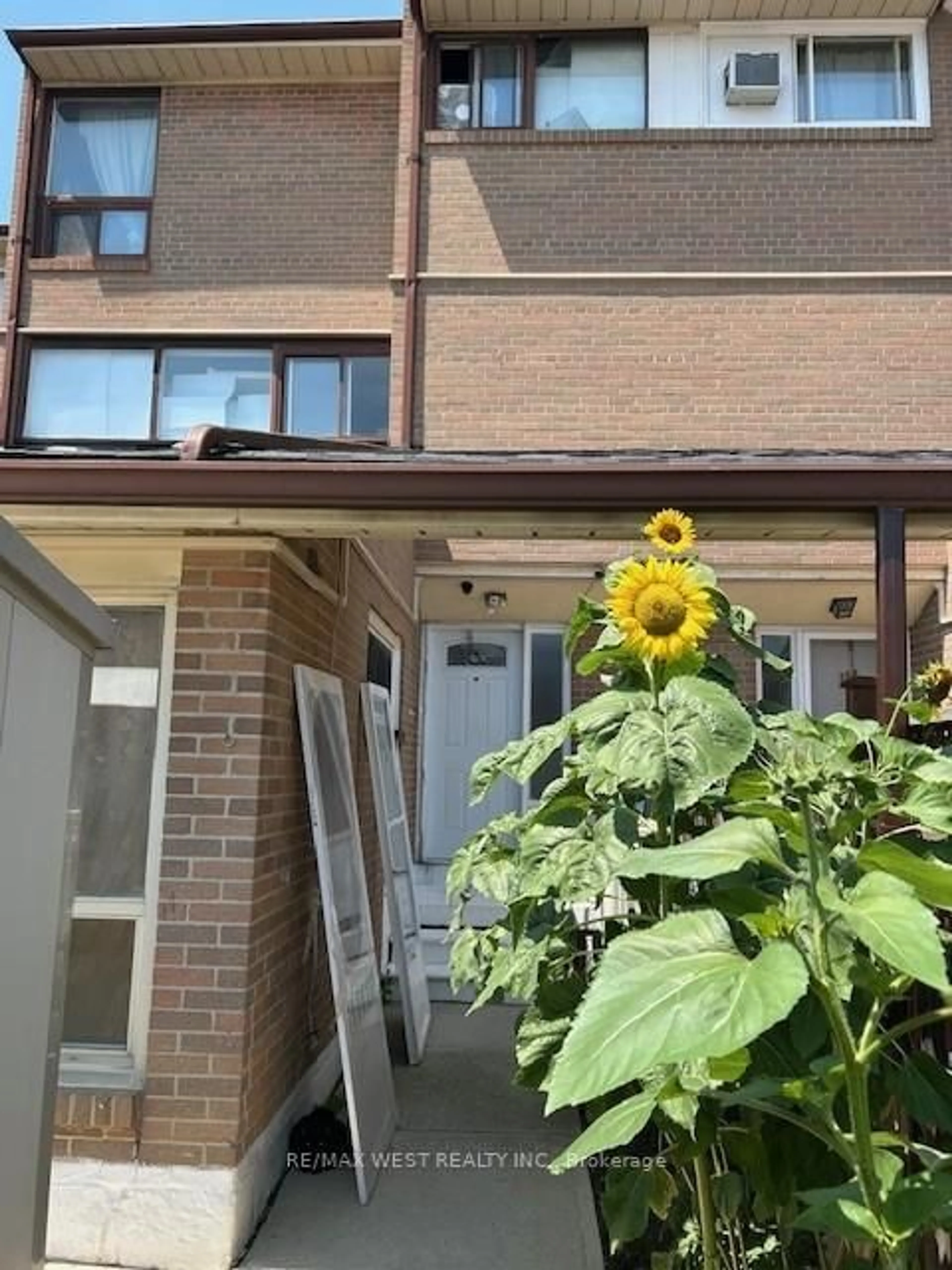 Home with brick exterior material, street for 252 John Garland Blvd #161, Toronto Ontario M9V 1N8