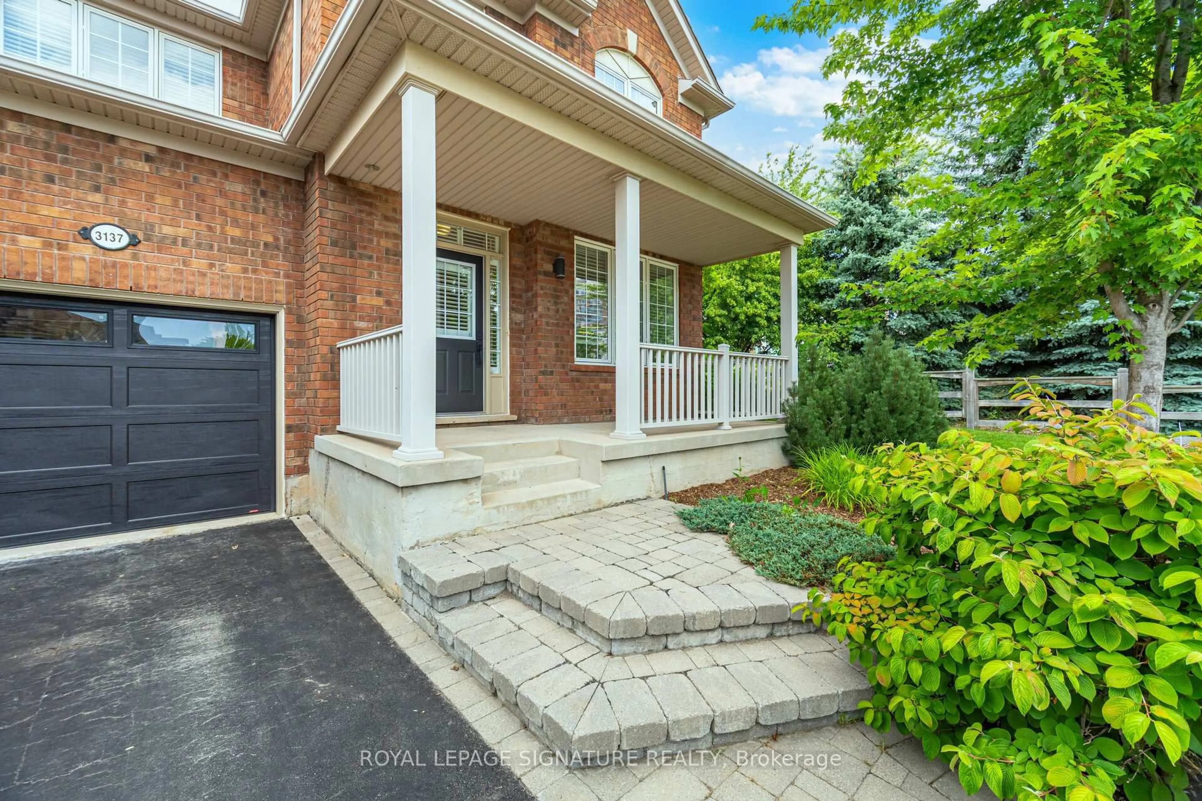 Home with brick exterior material, street for 3137 Scotscraig Cres, Oakville Ontario L6M 5G8