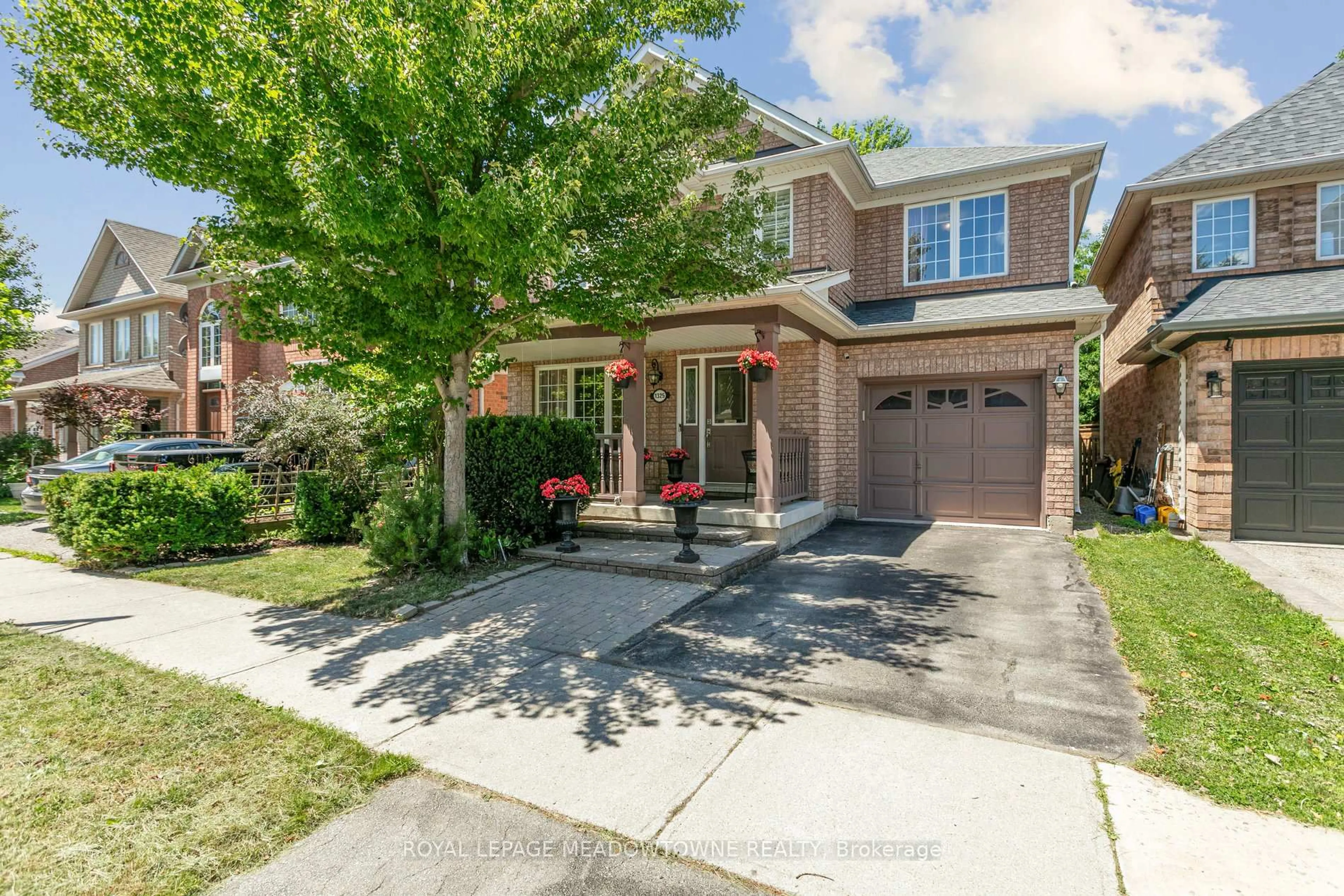 Home with brick exterior material, street for 1325 Ashwood Terr, Oakville Ontario L6H 1P8